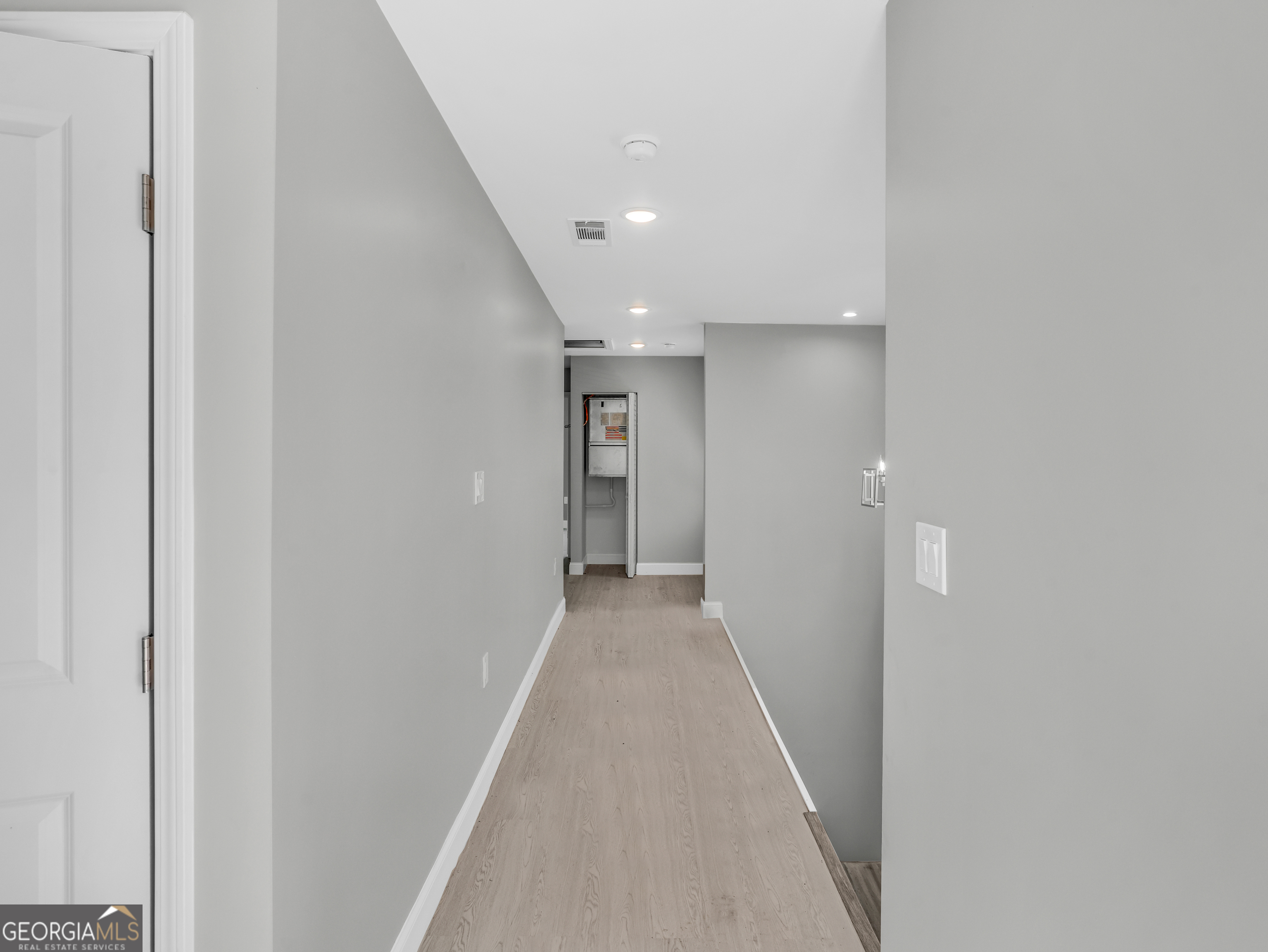 8143 Spivey Road Property Photo 13