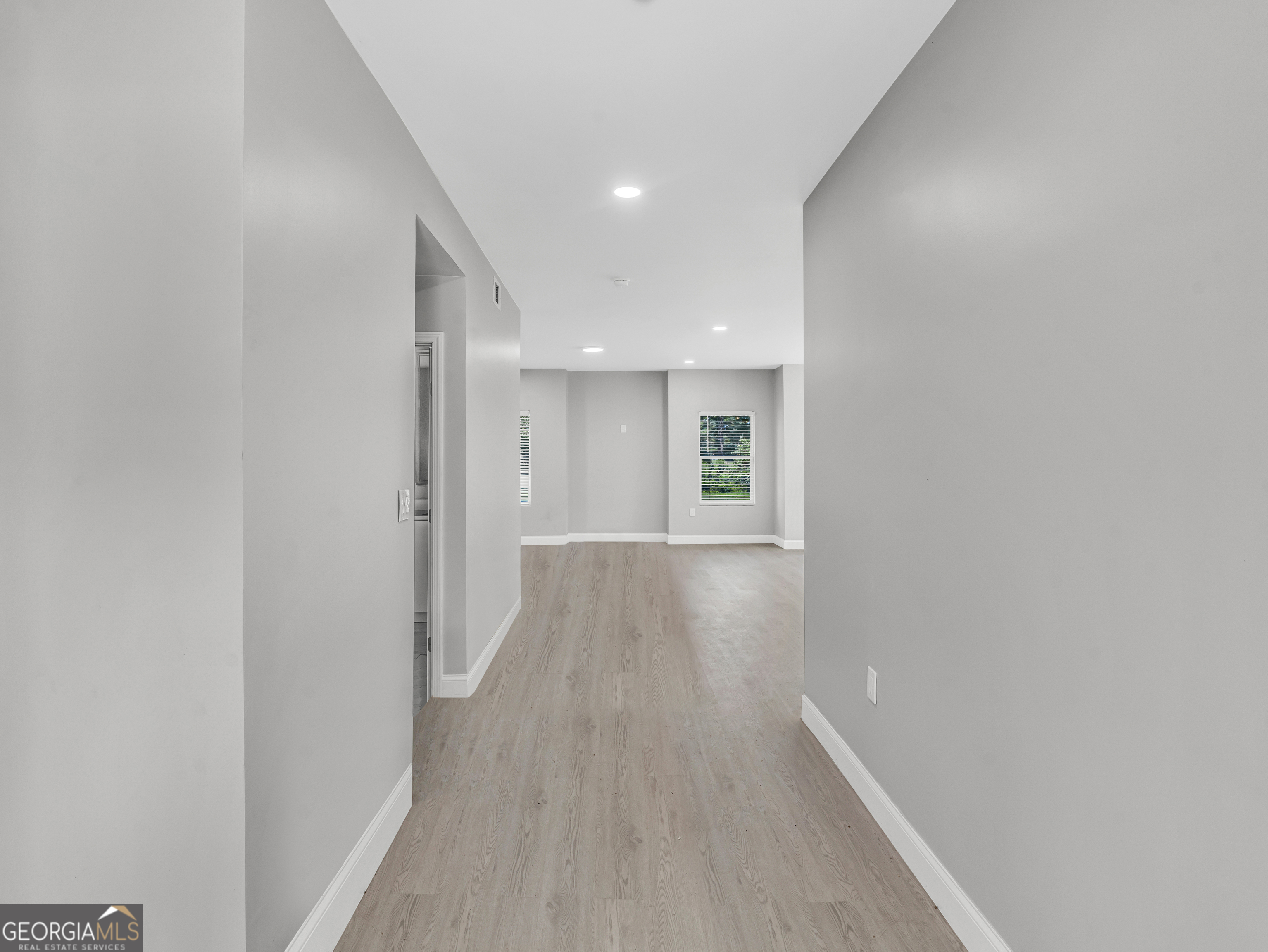 8143 Spivey Road Property Photo 25