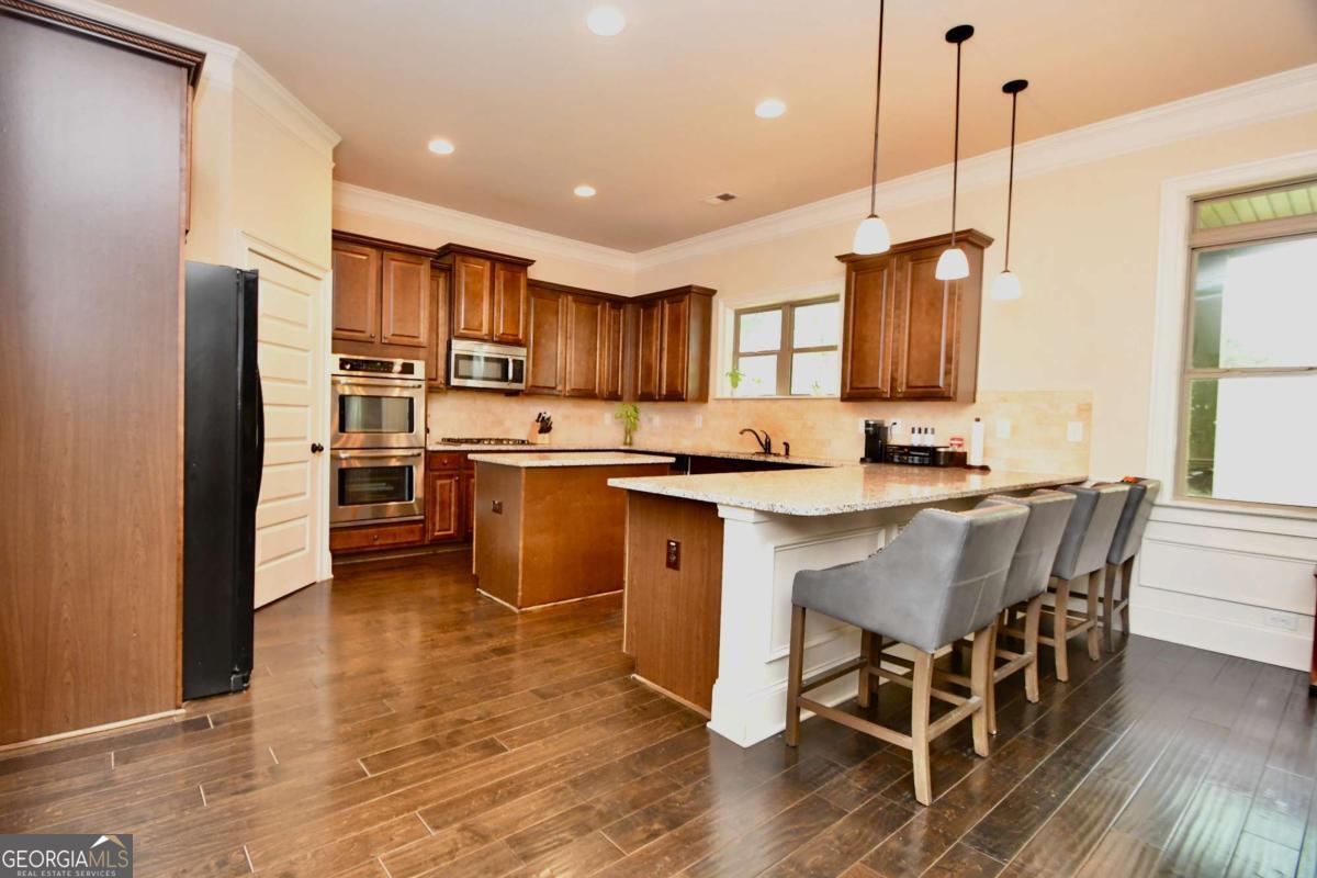 1140 Riverhill Drive Property Photo 6
