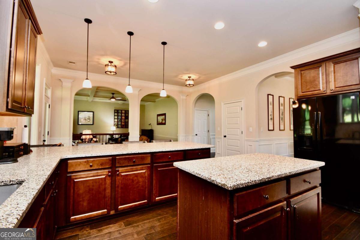 1140 Riverhill Drive Property Photo 10
