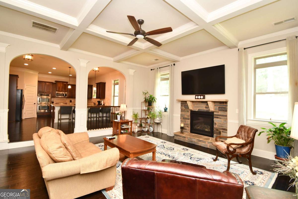 1140 Riverhill Drive Property Photo 14