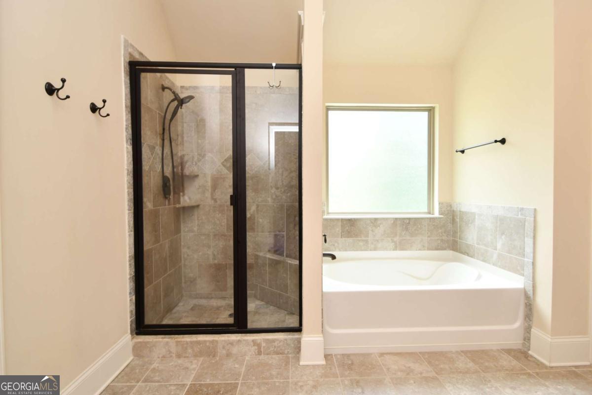 1140 Riverhill Drive Property Photo 32