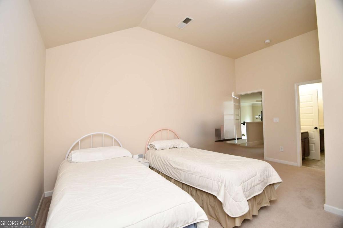 1140 Riverhill Drive Property Photo 38
