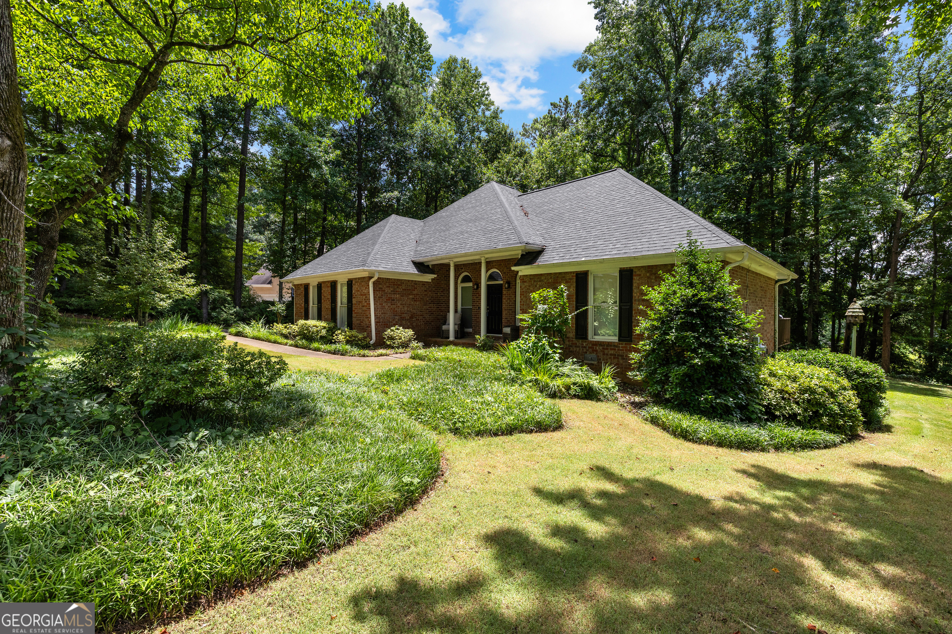 148 Springfield Drive Property Photo 4