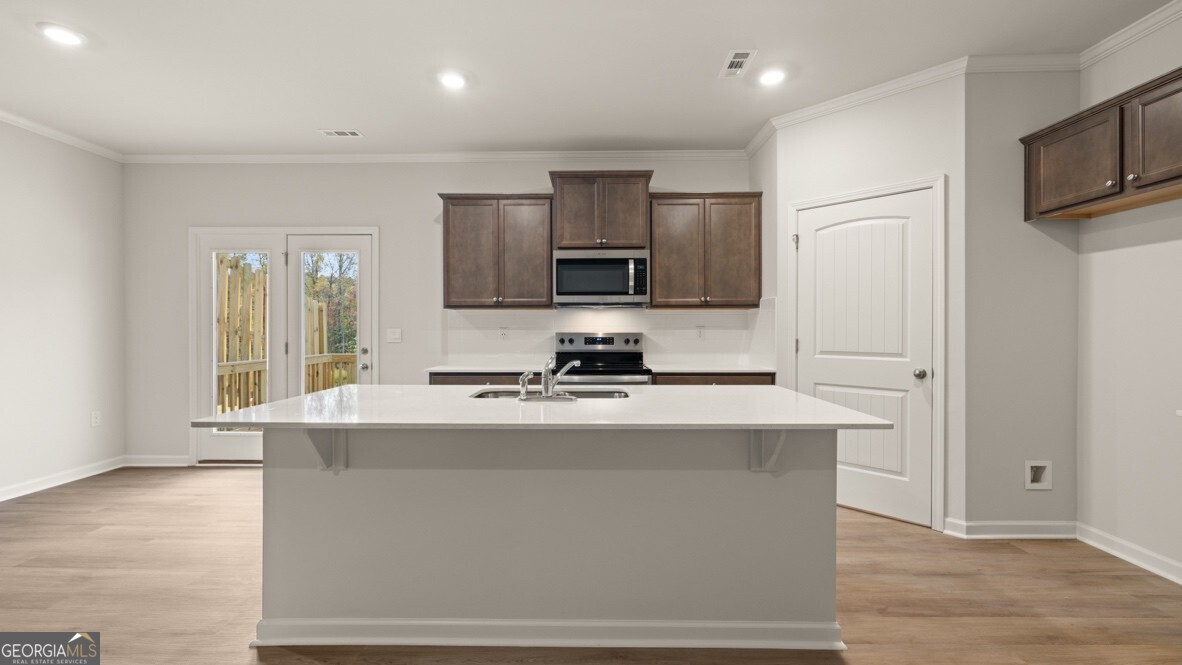 143 Addison Trace Property Photo 5