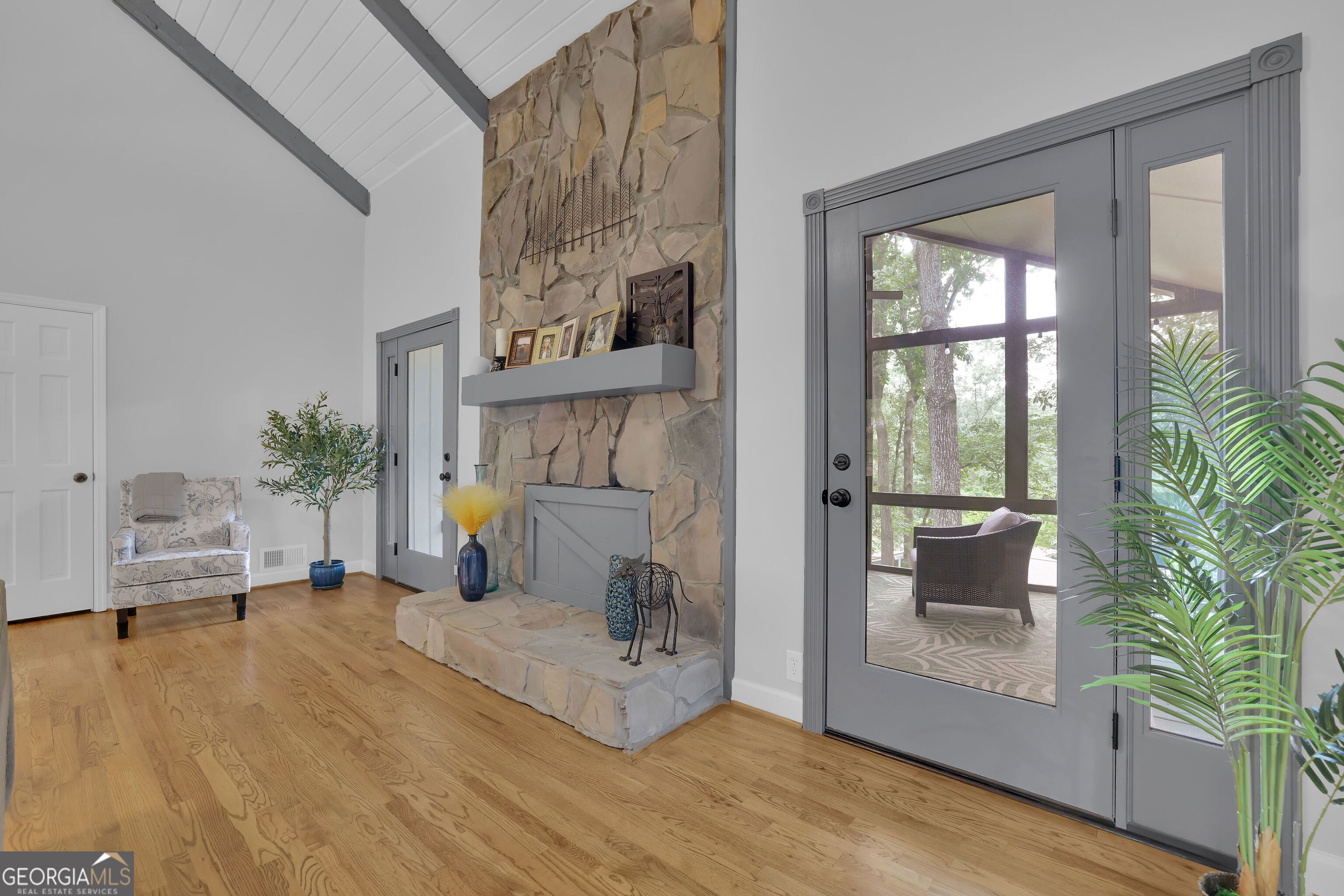 625 Meuse Way Property Photo 10