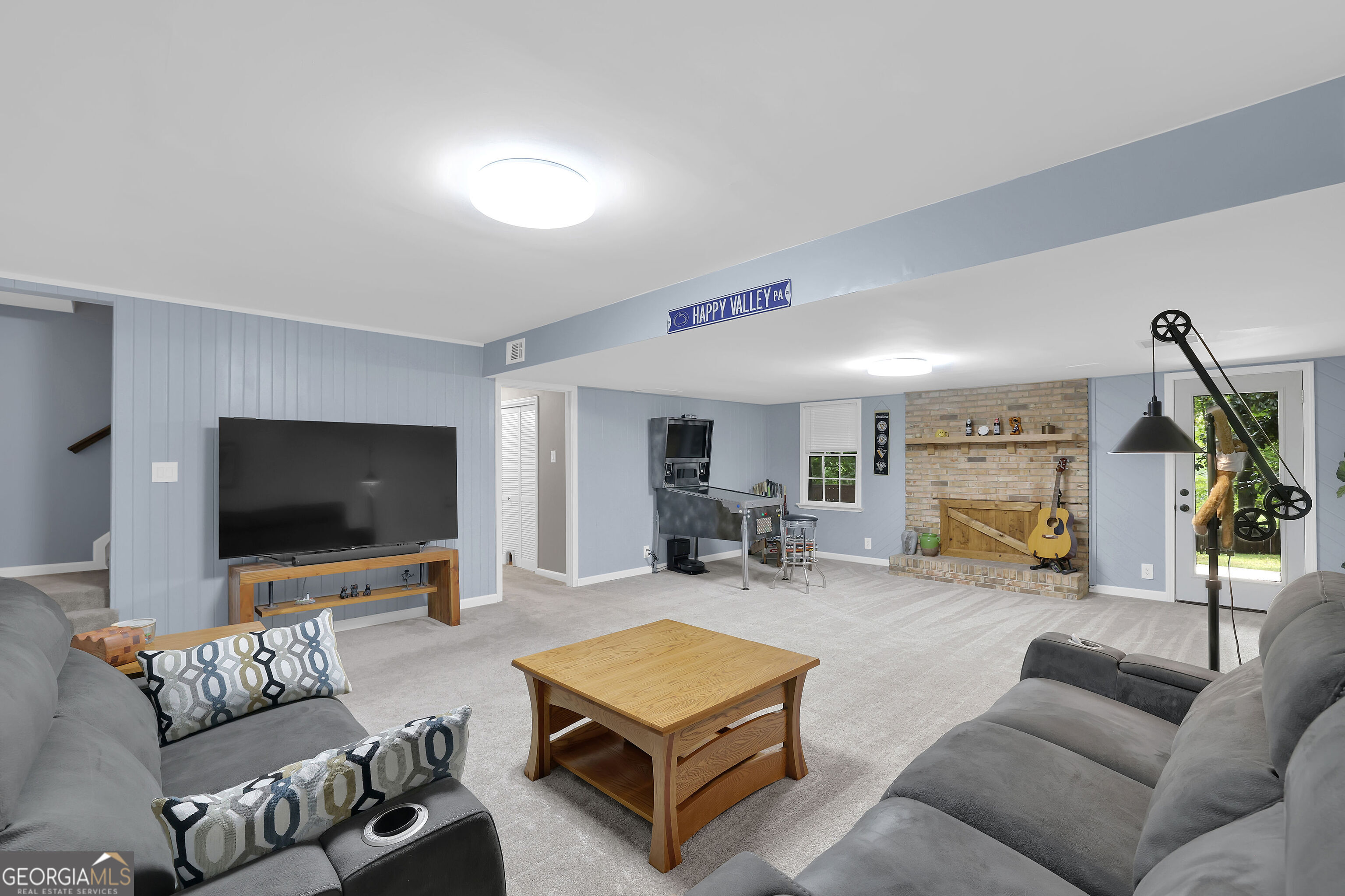 625 Meuse Way Property Photo 33