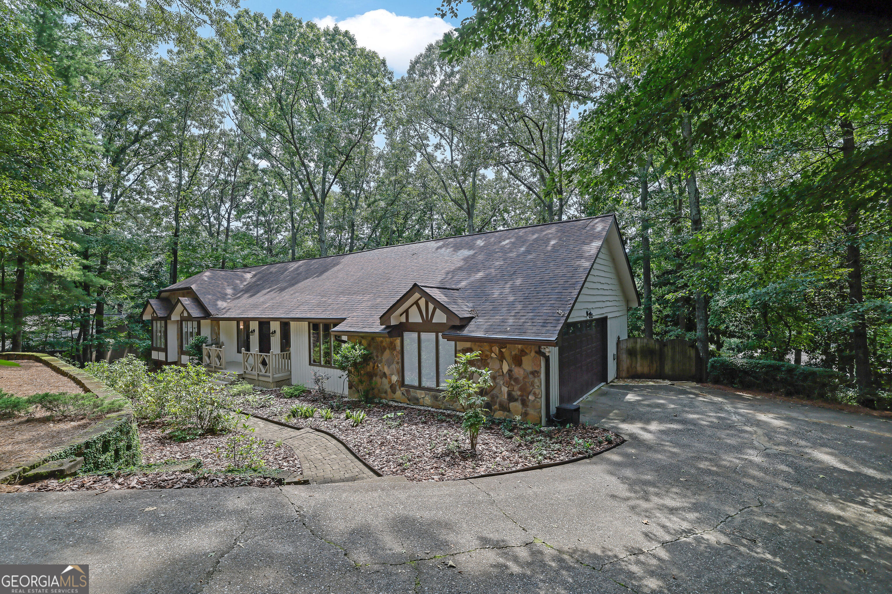 625 Meuse Way Property Photo 48