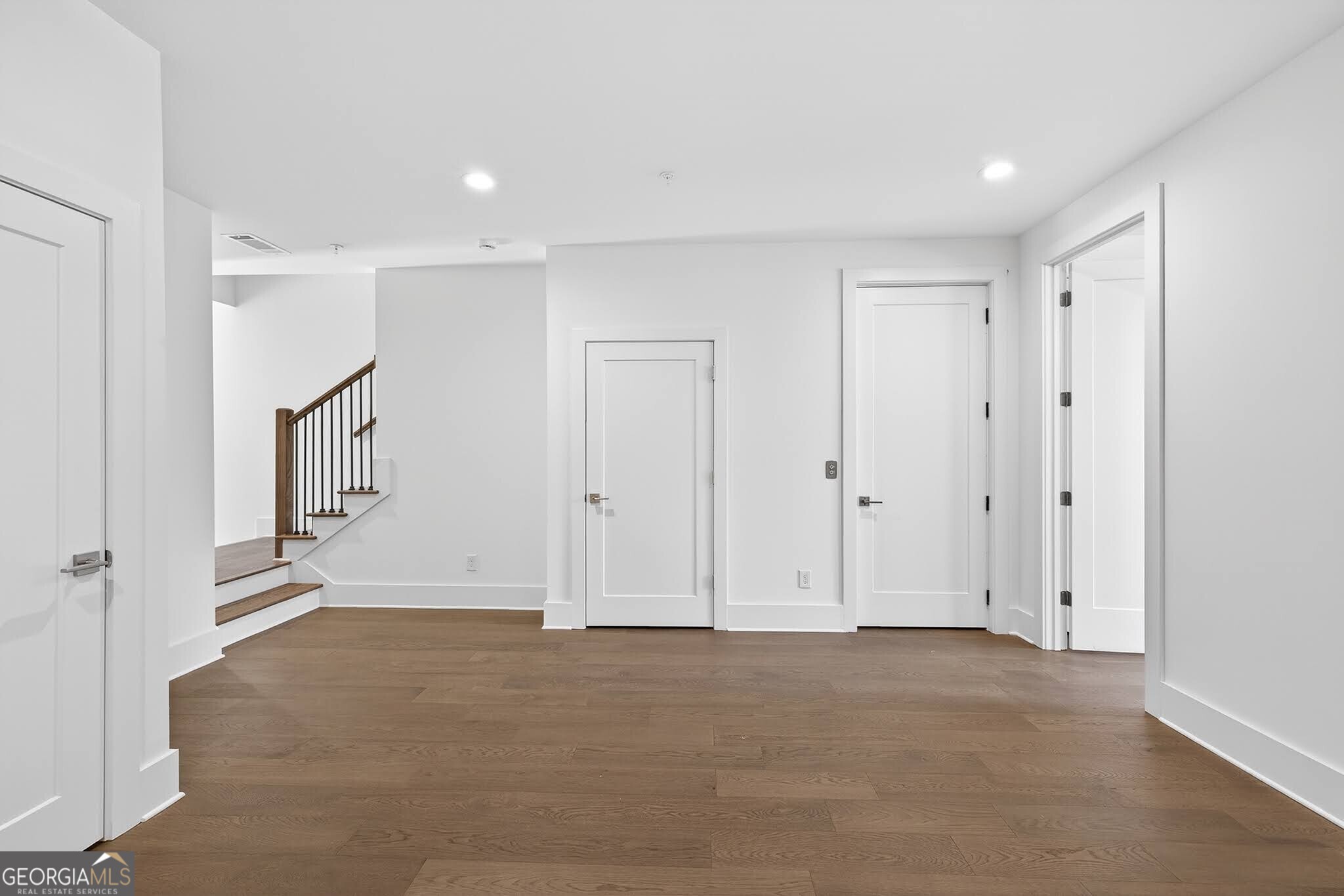 424 Cedar Dust Drive Property Photo 6