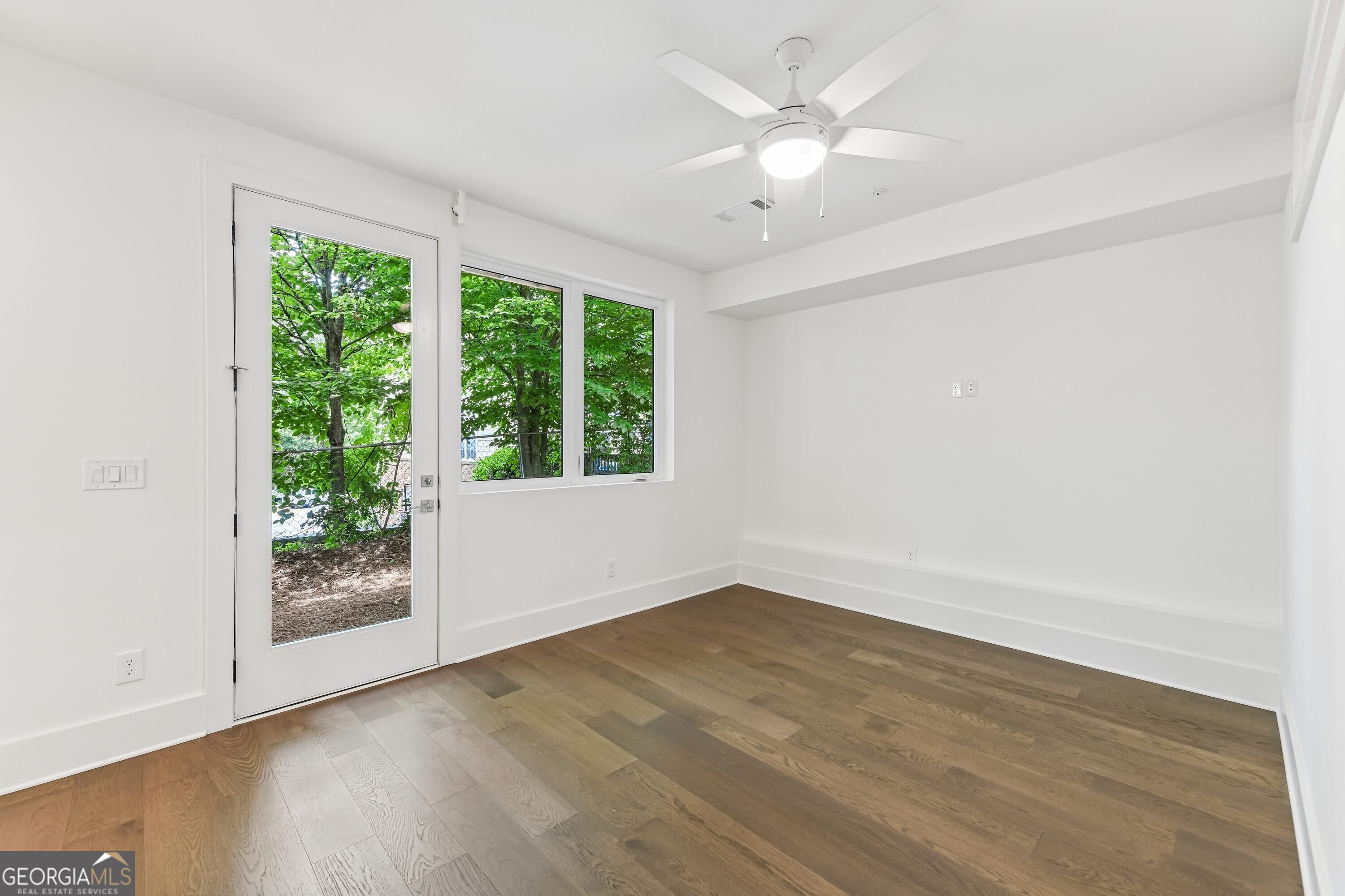 424 Cedar Dust Drive Property Photo 12