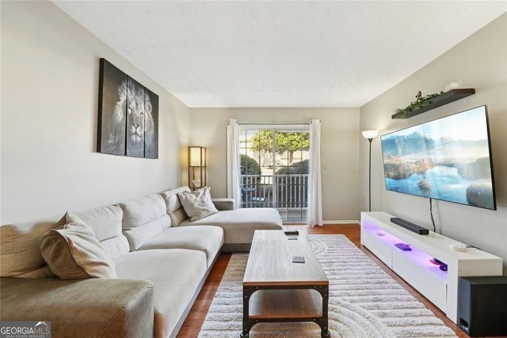 3115 Seven Pines Court # 207 Property Photo 5
