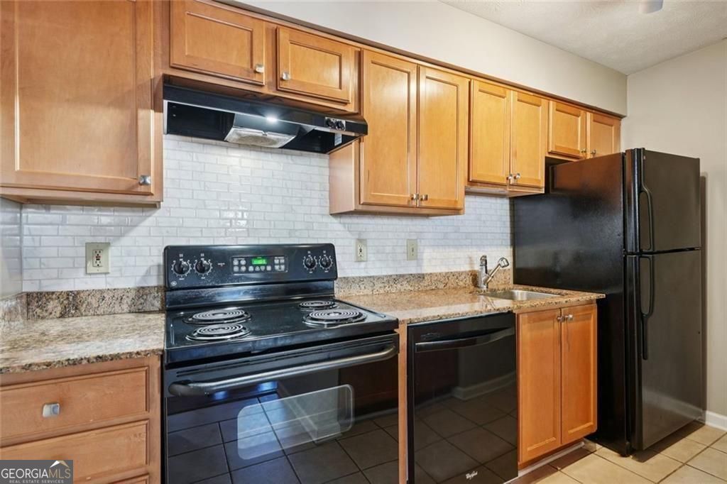3115 Seven Pines Court # 207 Property Photo 6