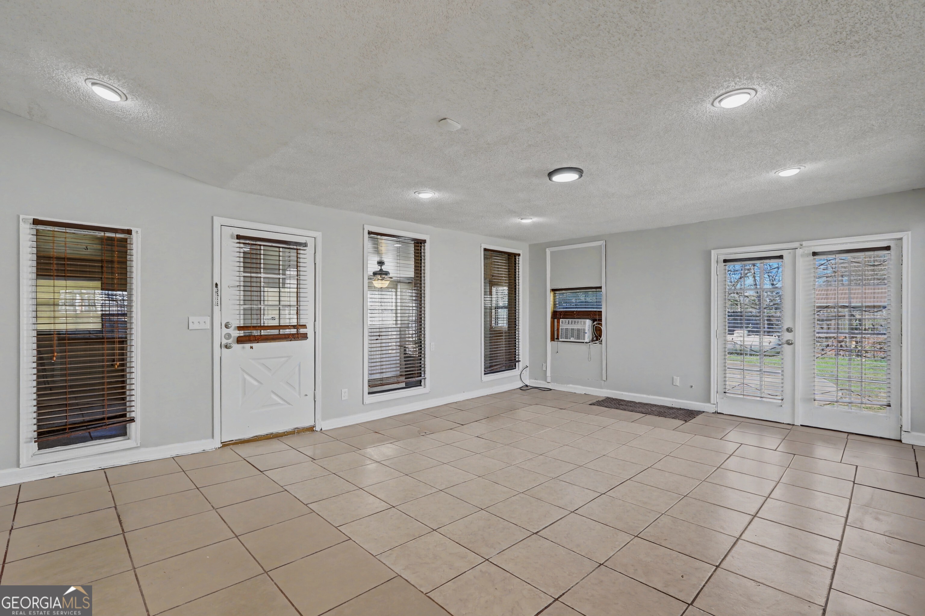 1708 Armory Drive Property Photo 20