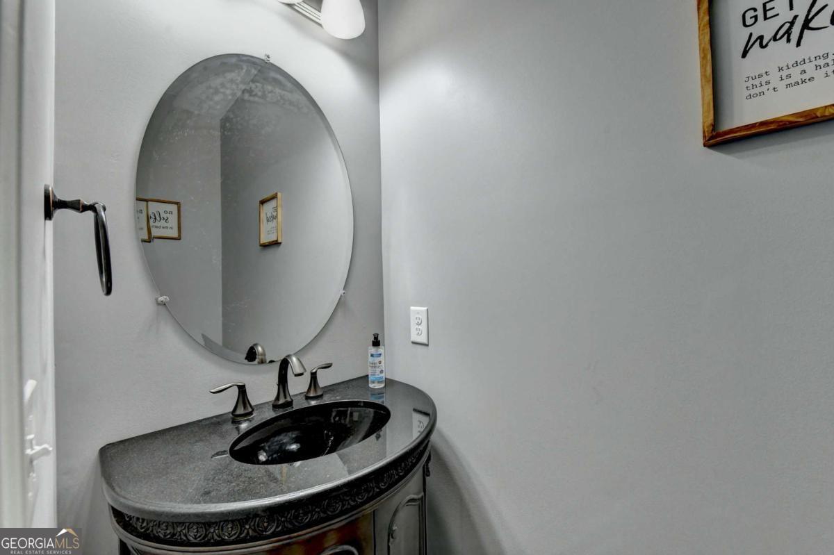 4331 Highland Gate Parkway Property Photo 24