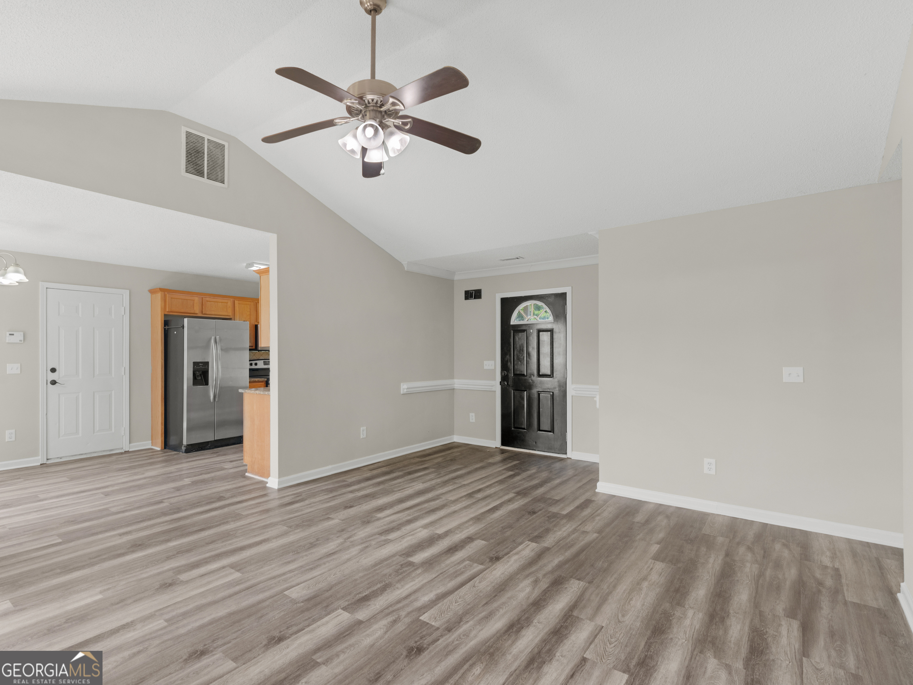 360 Regal Road Property Photo 6