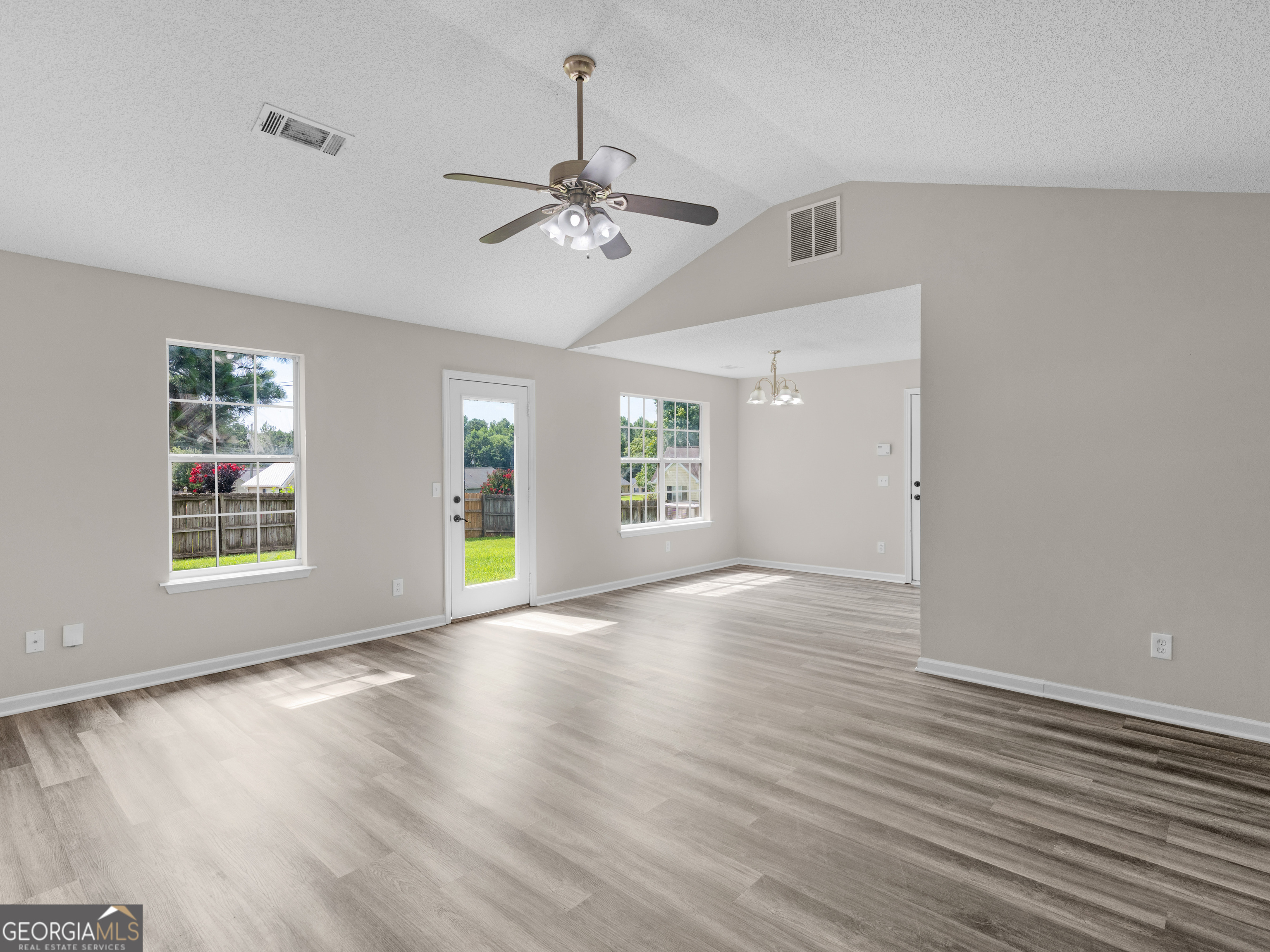 360 Regal Road Property Photo 7
