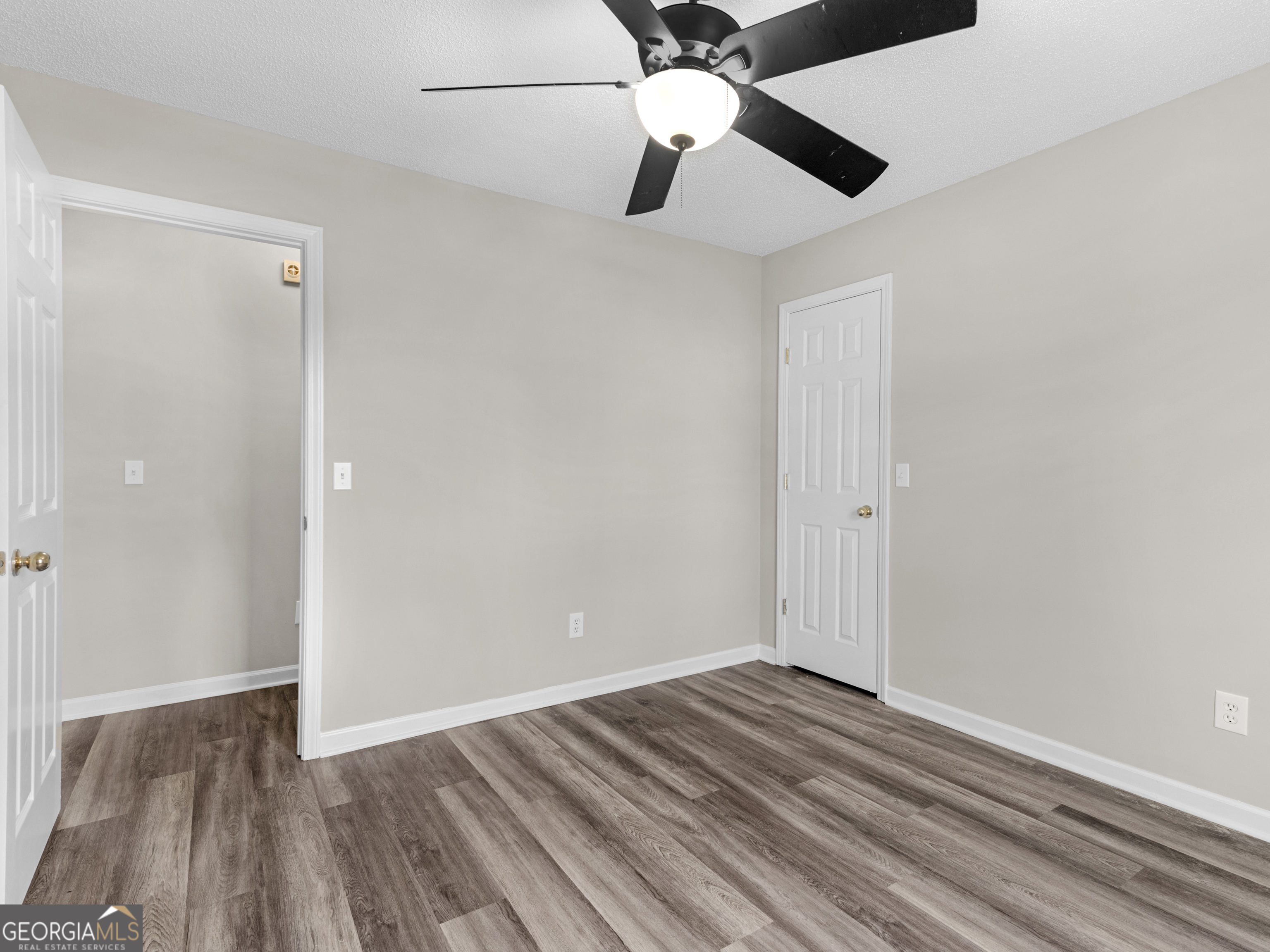 360 Regal Road Property Photo 18