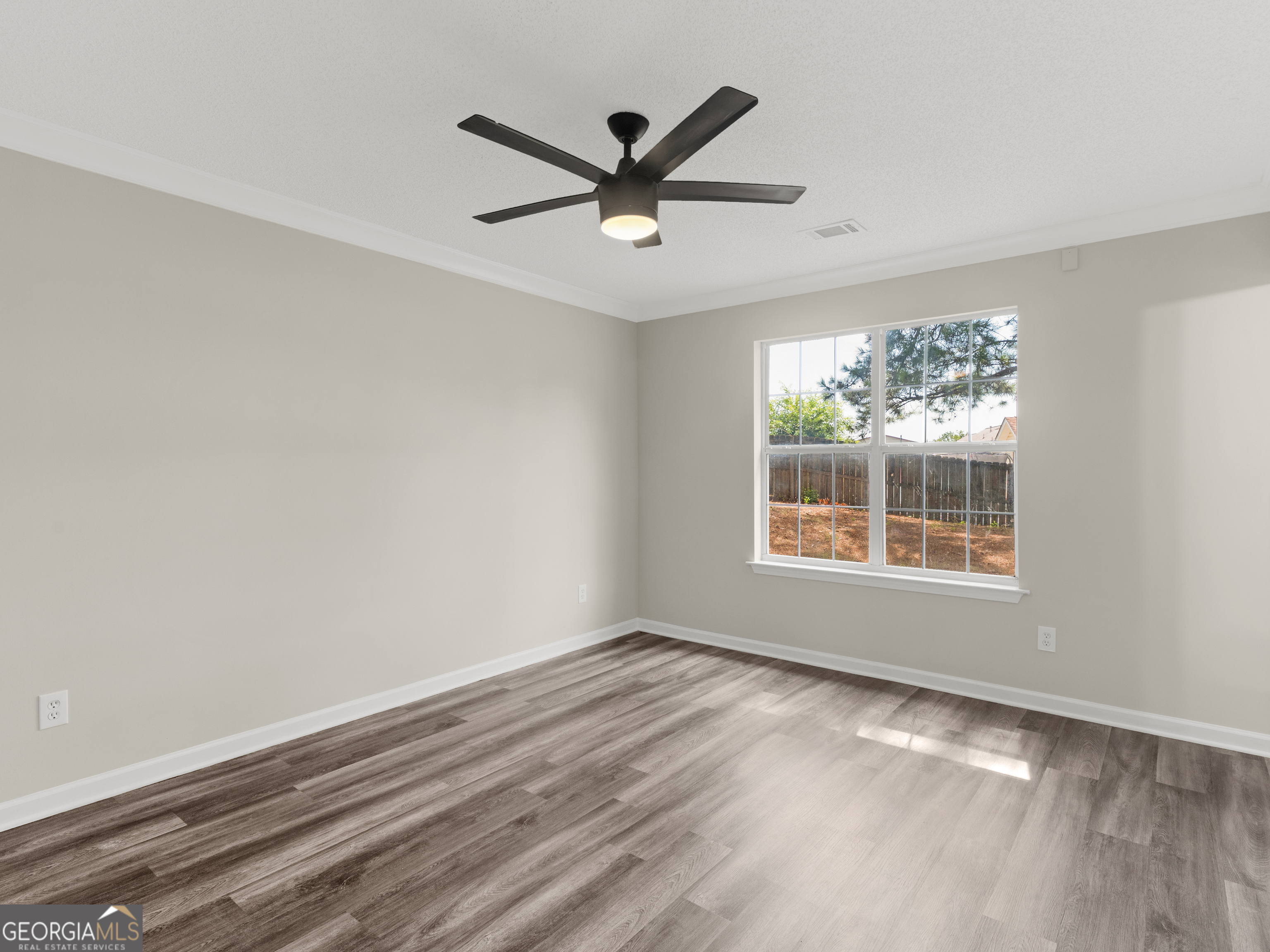 360 Regal Road Property Photo 22
