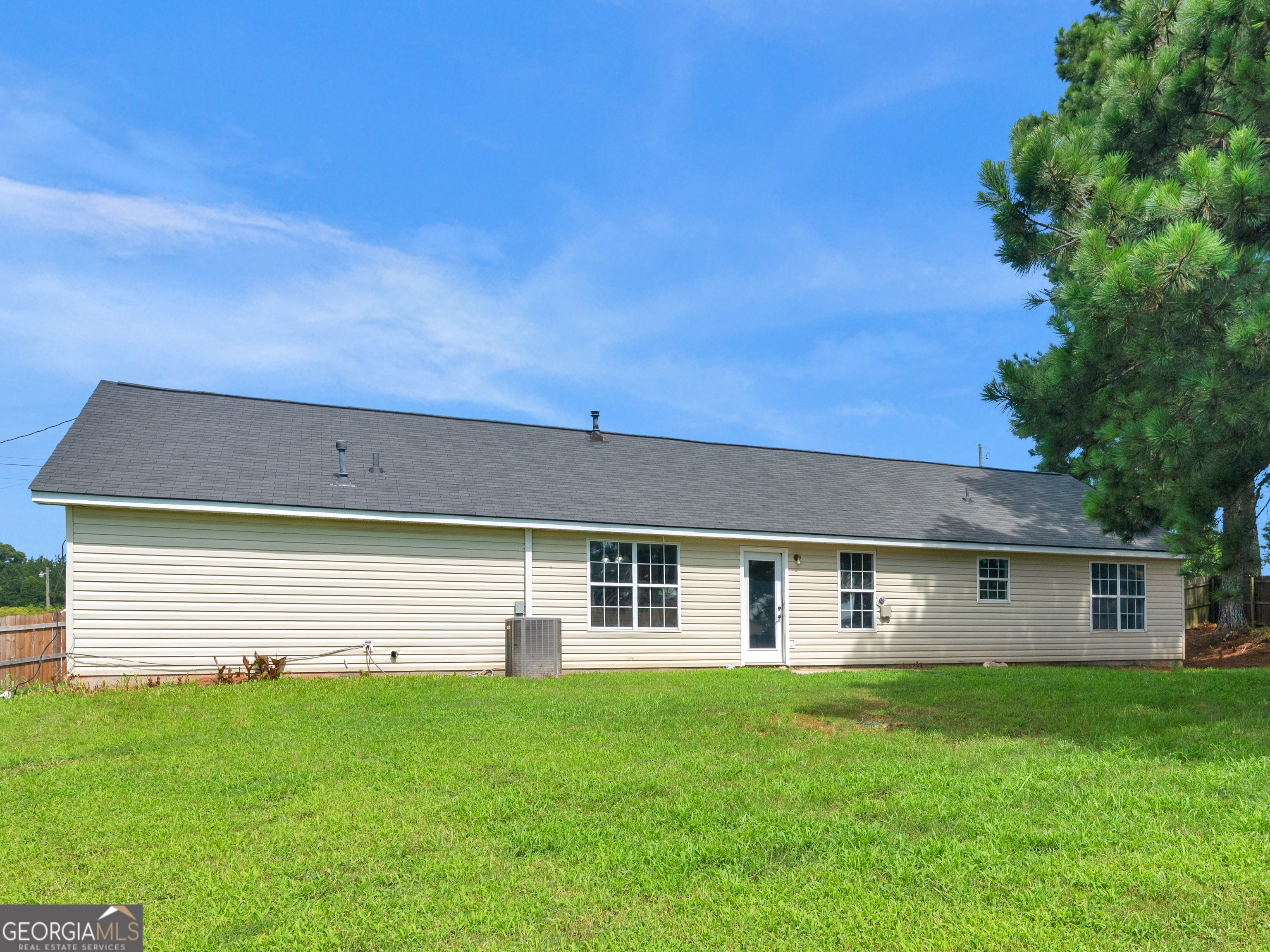 360 Regal Road Property Photo 26