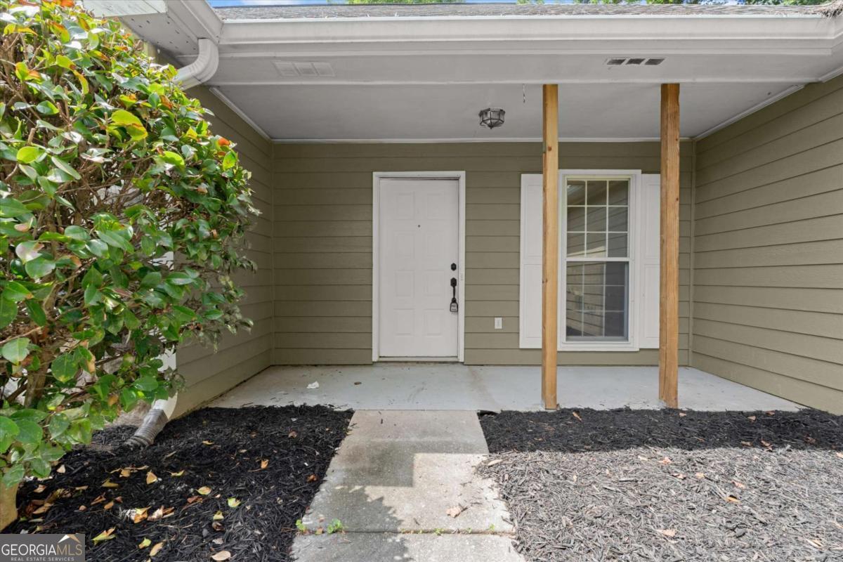 5015 Logans Run Property Photo 5