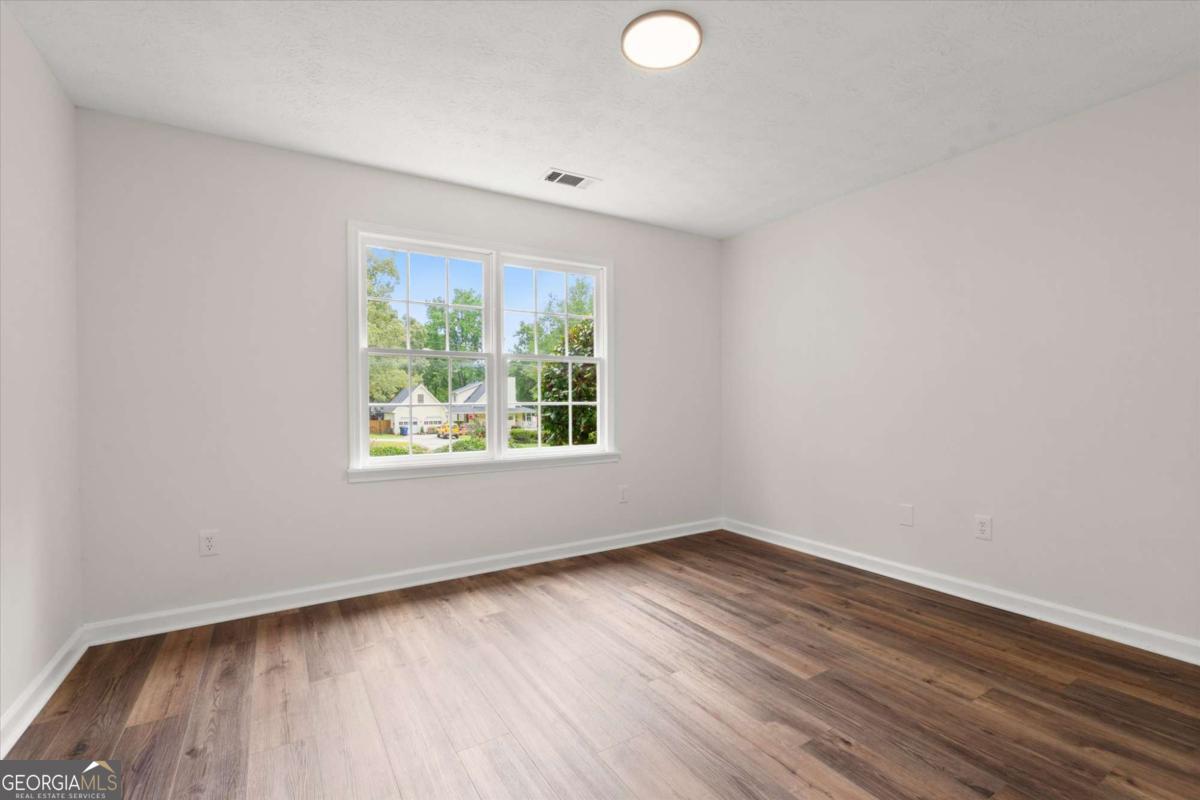 5015 Logans Run Property Photo 31