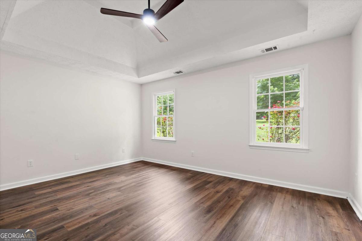 5015 Logans Run Property Photo 33