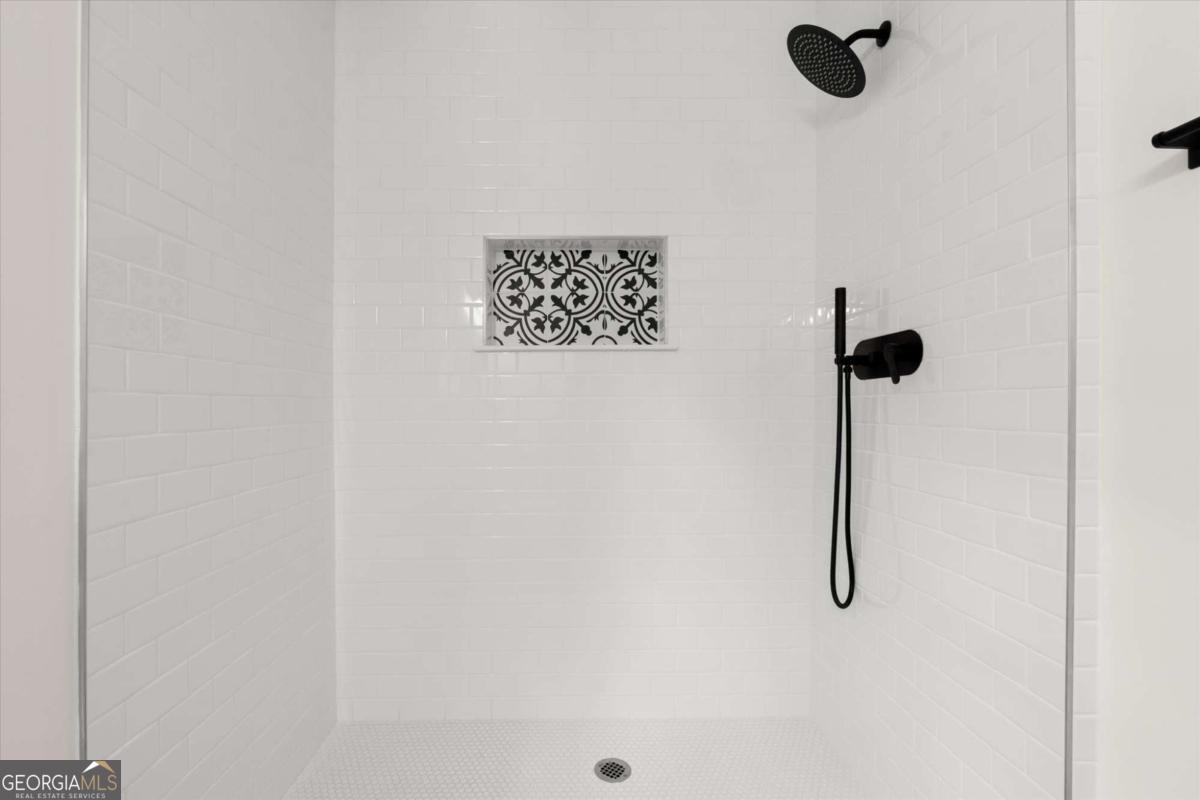 5015 Logans Run Property Photo 39