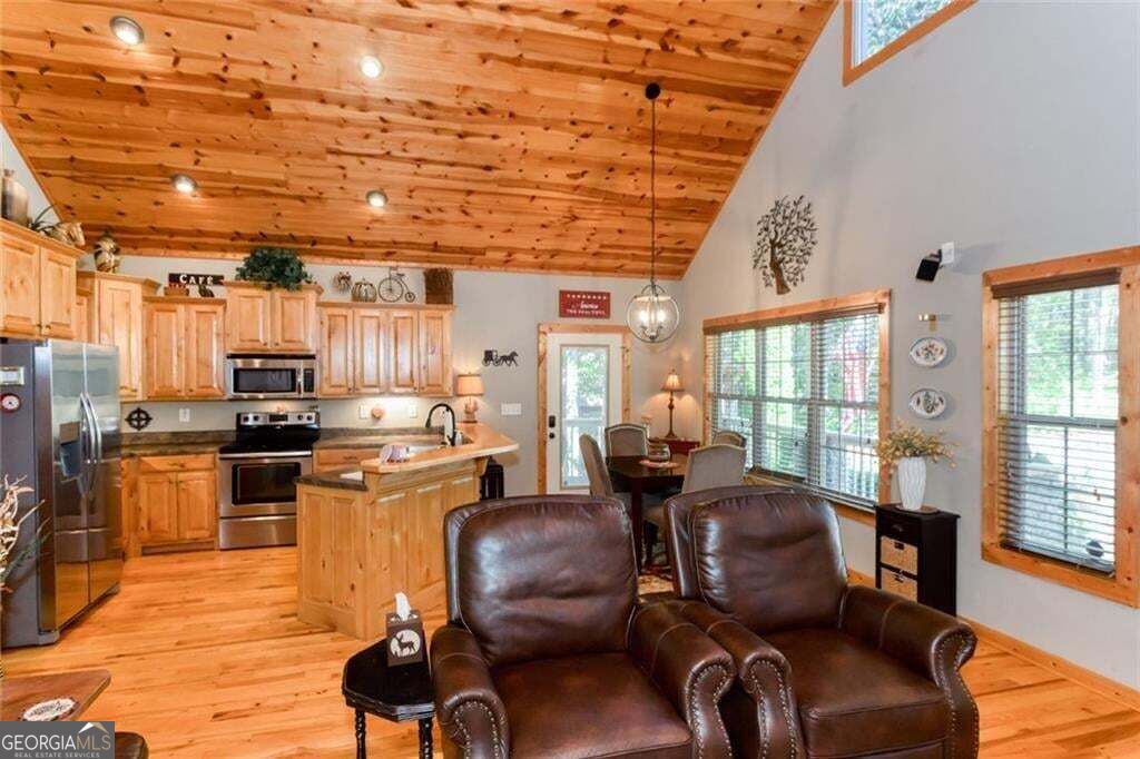 925 Zeppelin Strasse Property Photo 7