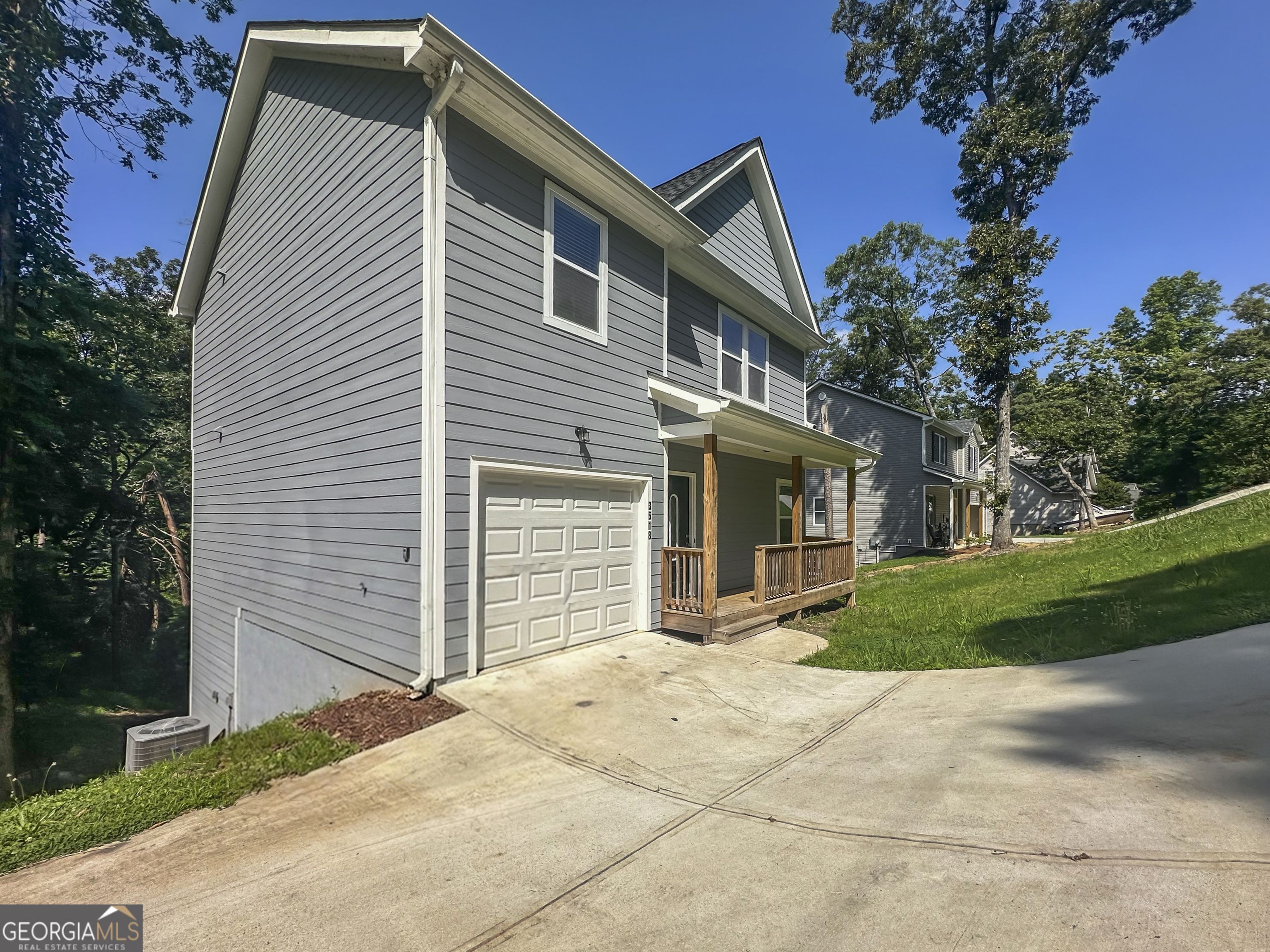 3618 Griffin Drive Property Photo 2
