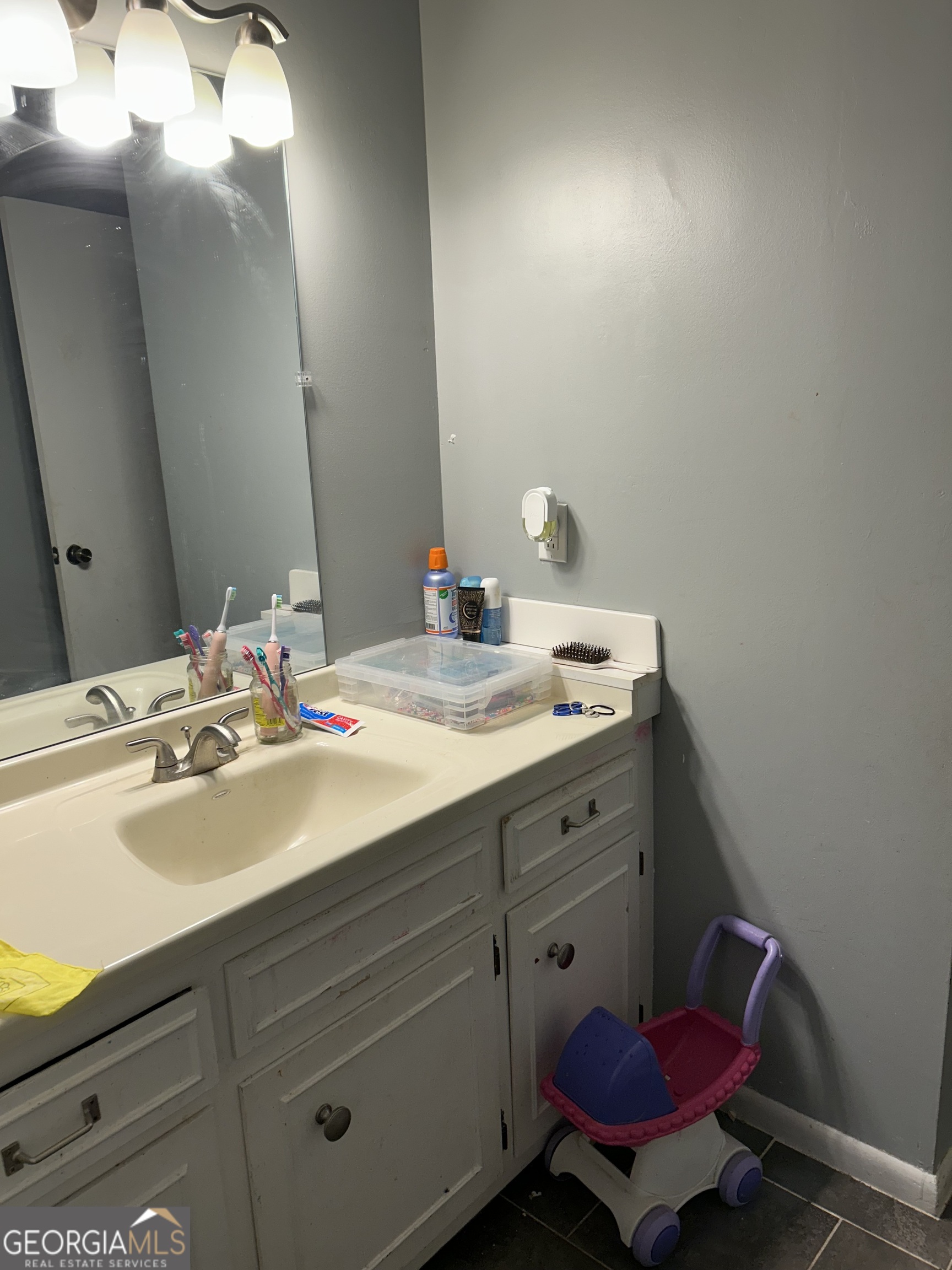 802 Clyde Property Photo 13