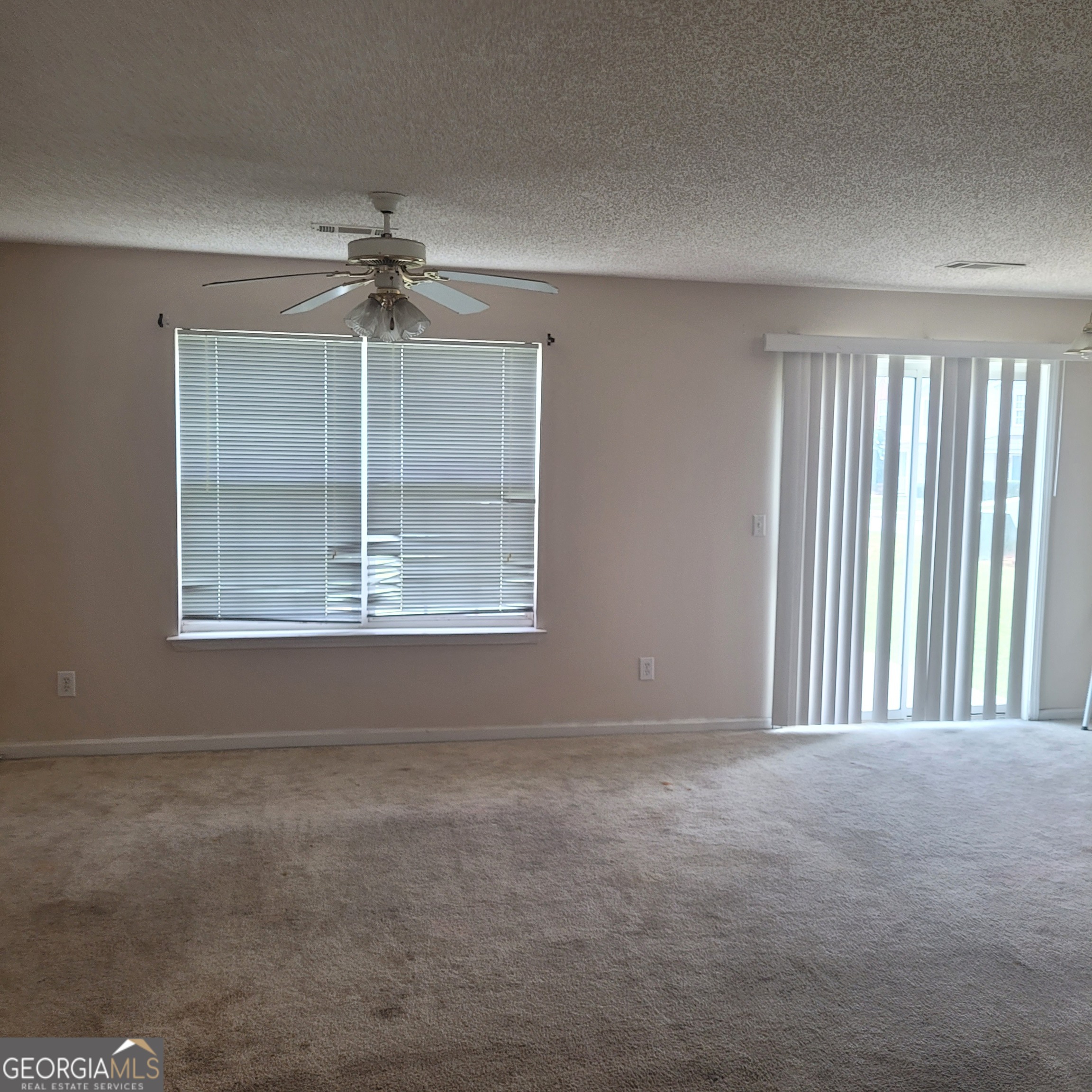 7250 Alicias Way Property Photo 8