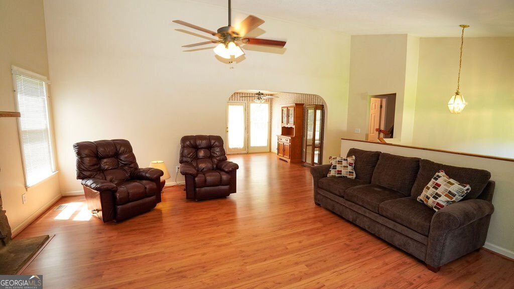 18 Azalea Drive Se Property Photo 4