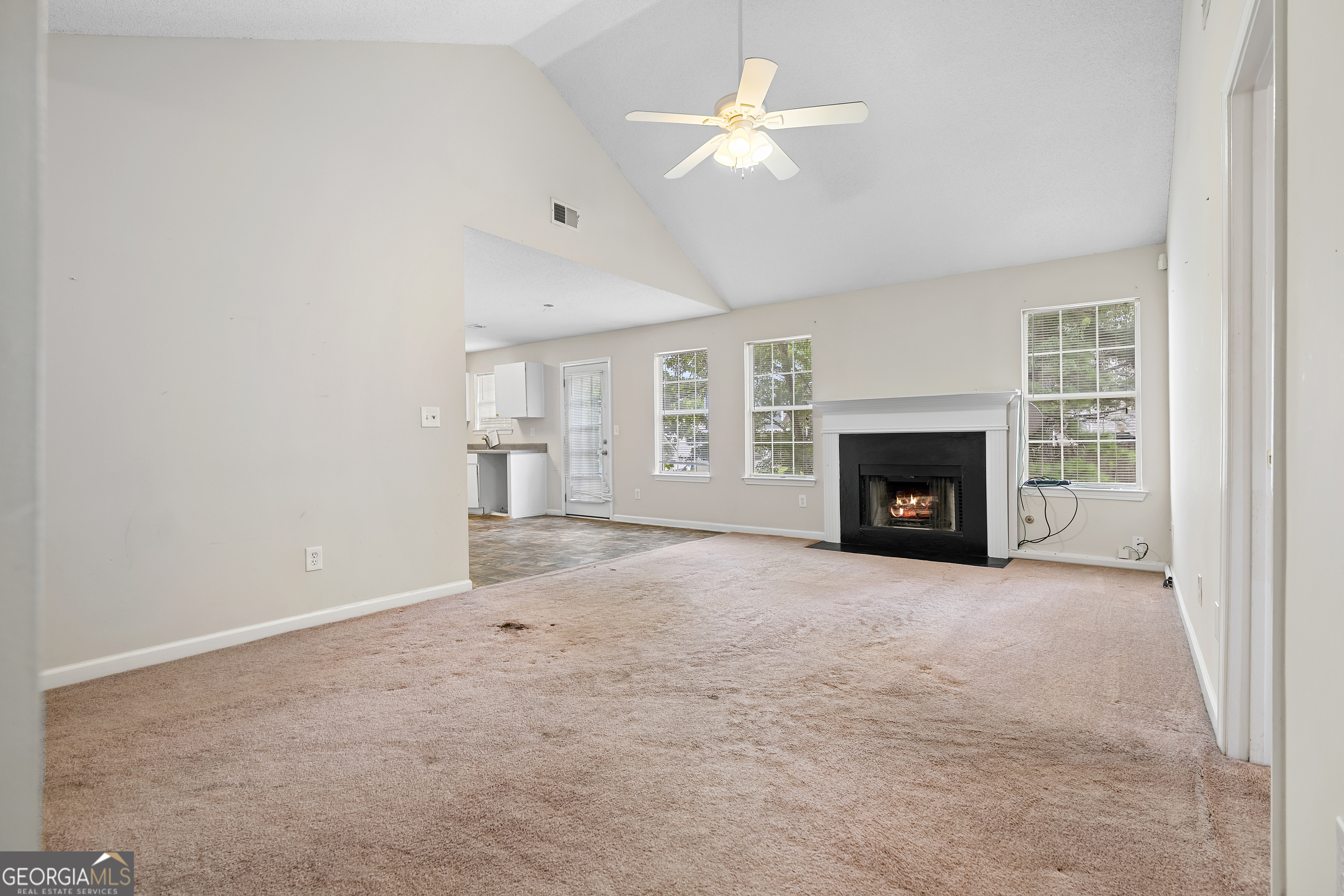 5515 Lofwood Lane Property Photo 4