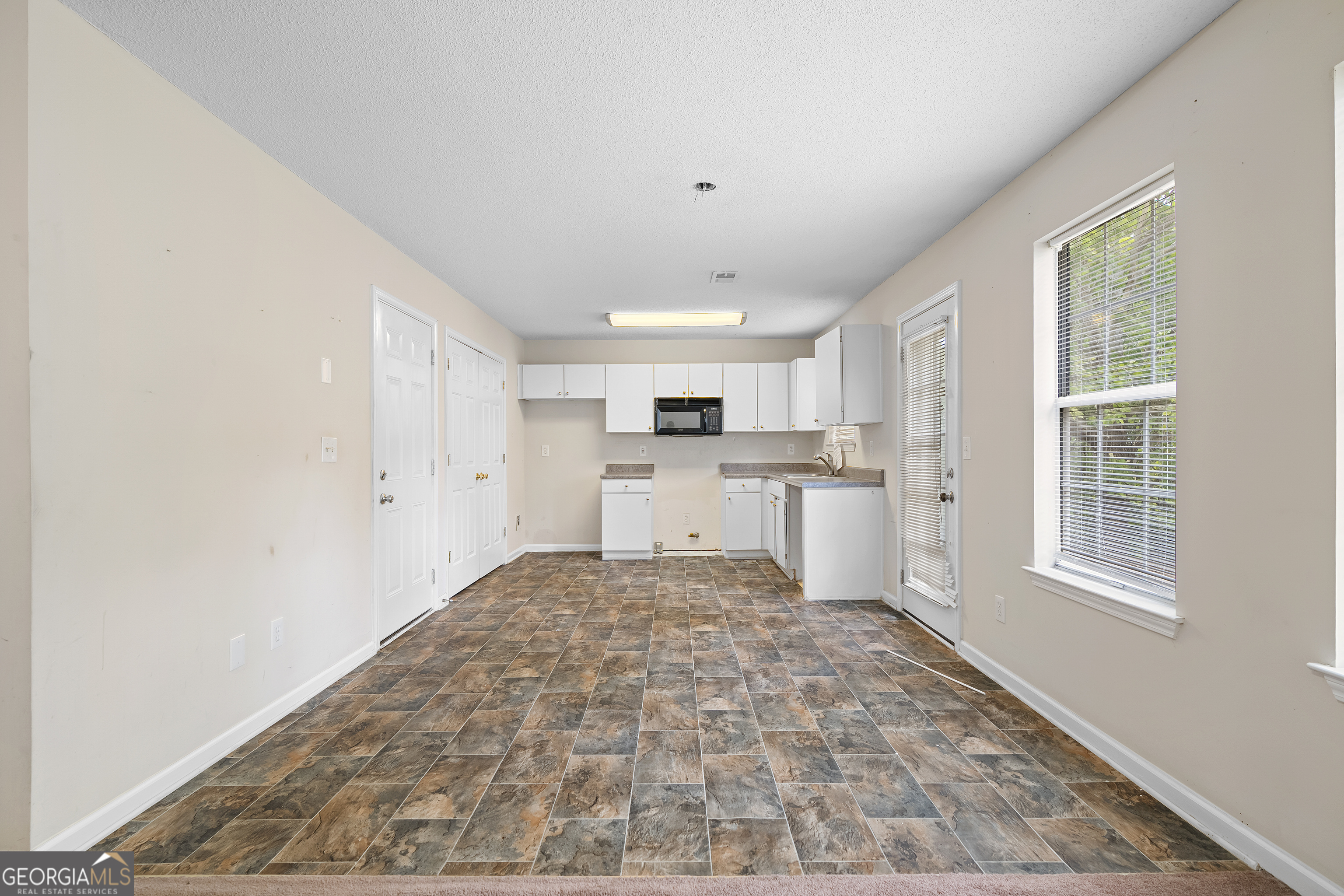 5515 Lofwood Lane Property Photo 7