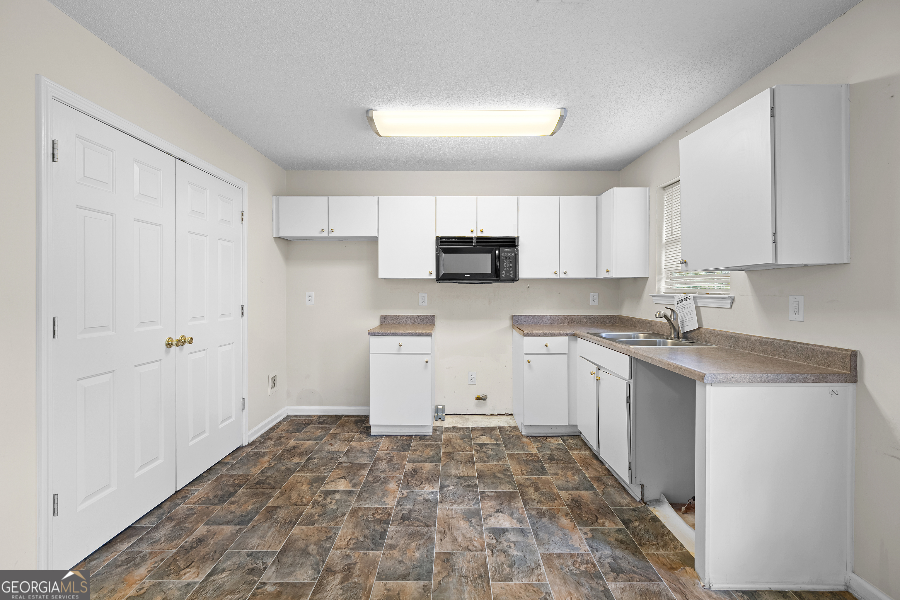 5515 Lofwood Lane Property Photo 8