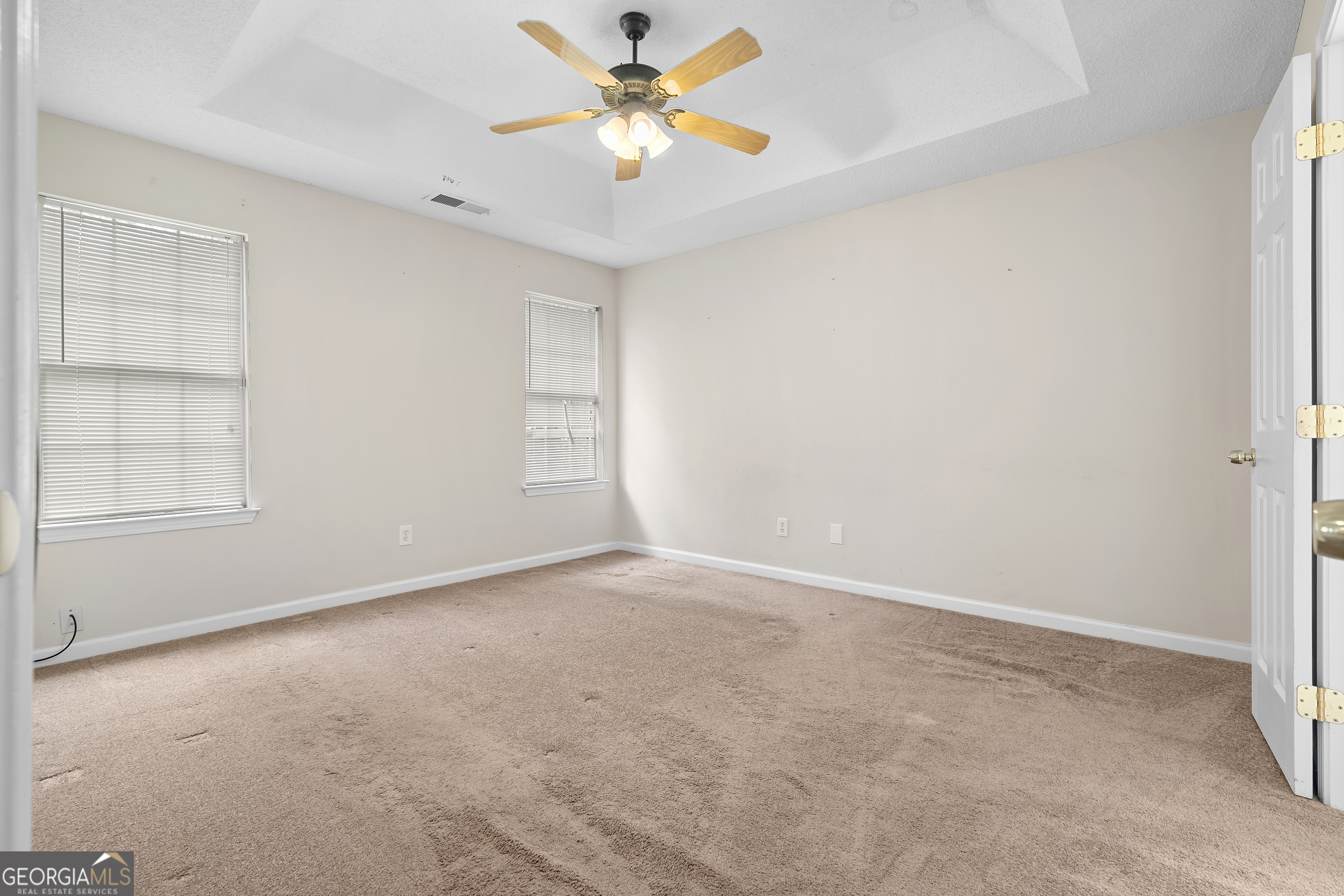 5515 Lofwood Lane Property Photo 13