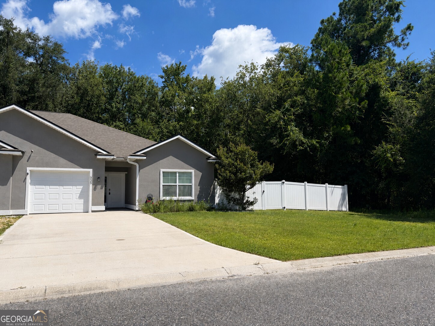 325 Gary Circle