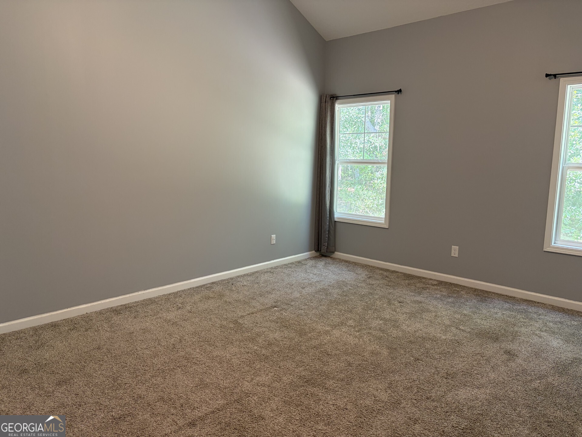 325 Gary Circle Property Photo 10