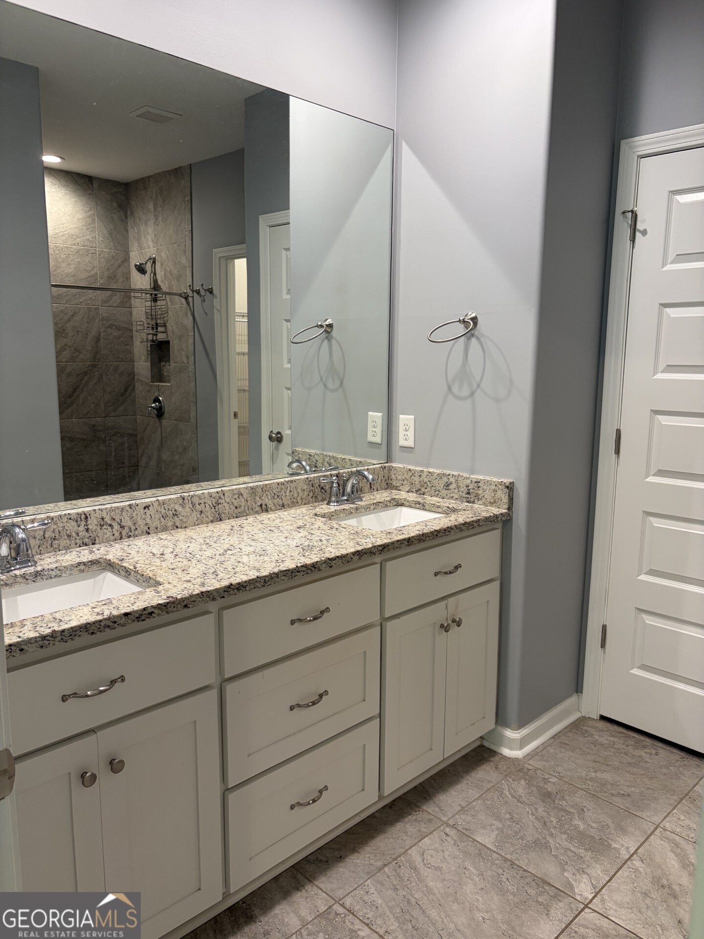 325 Gary Circle Property Photo 15