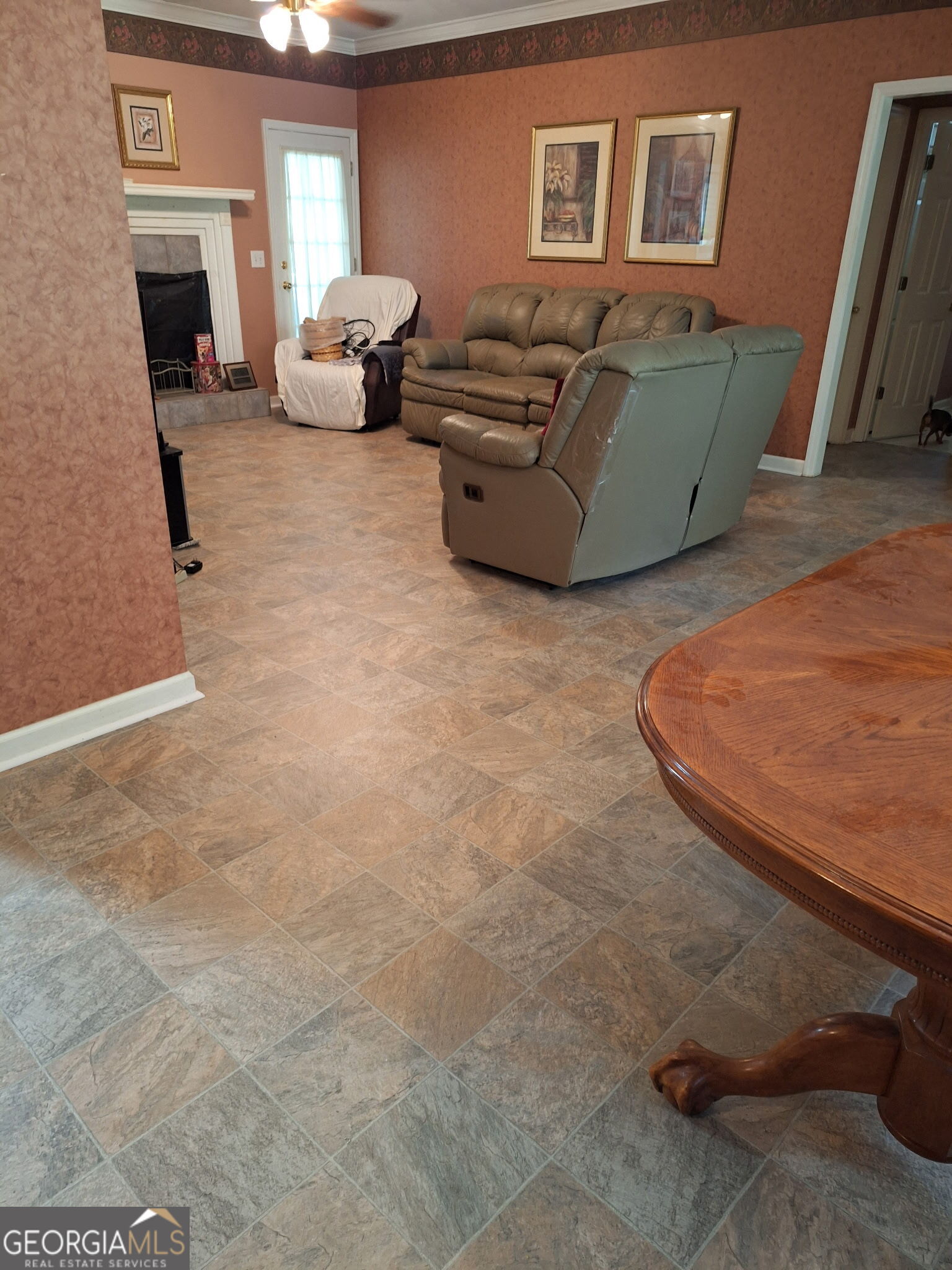 233 Veal Lane Property Photo 6