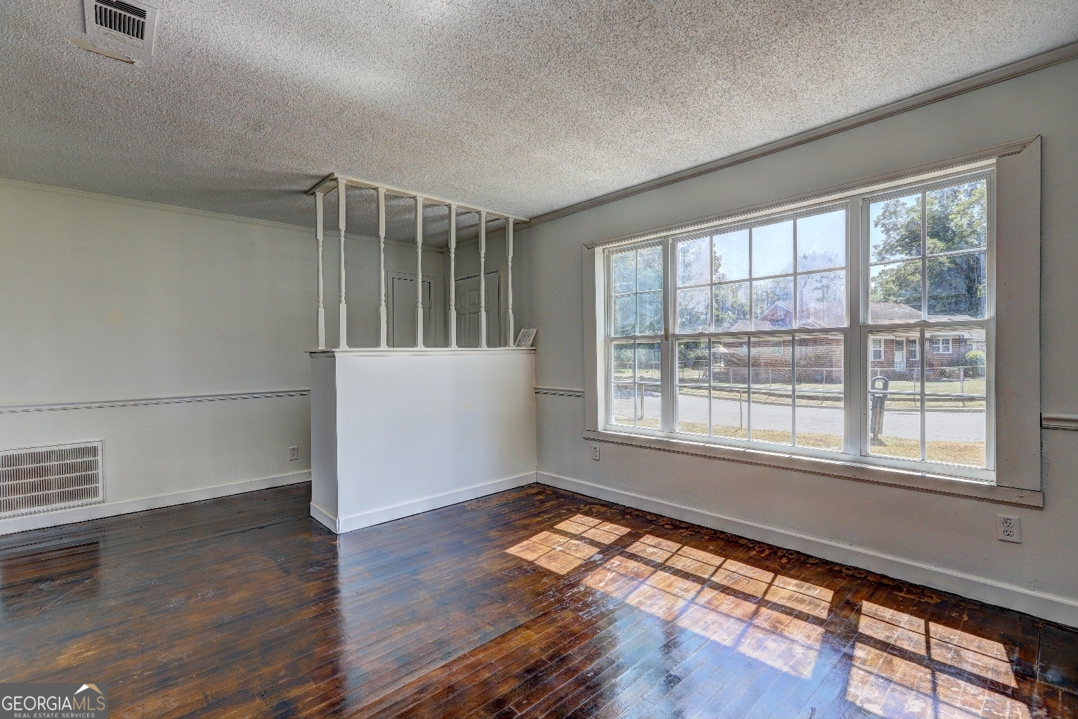 509 Lynmore Circle Property Photo 2