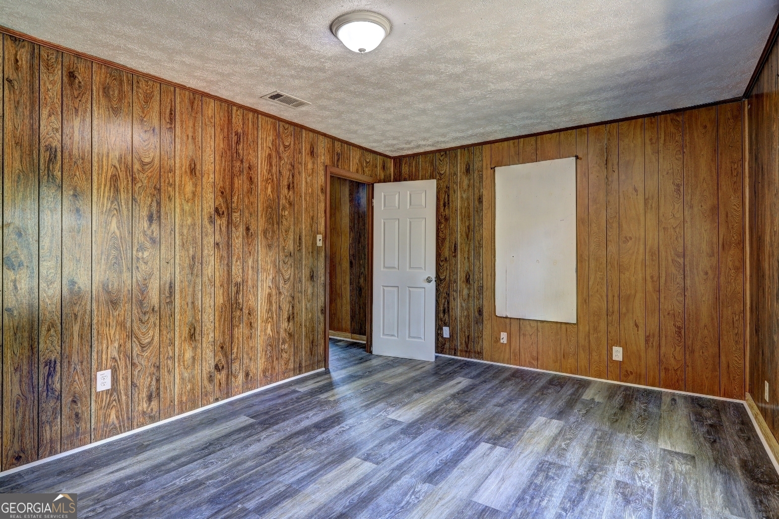509 Lynmore Circle Property Photo 6