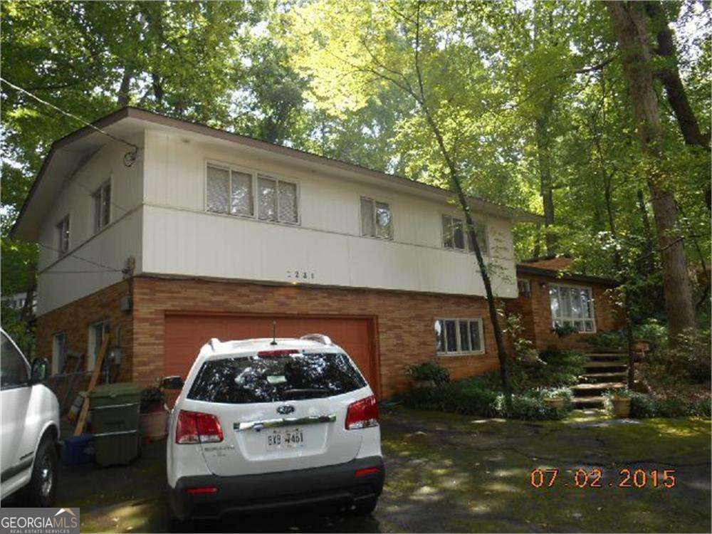1231 N Park Street Property Photo 1