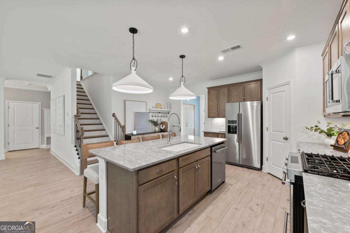6082 Marigold Way Property Photo 8