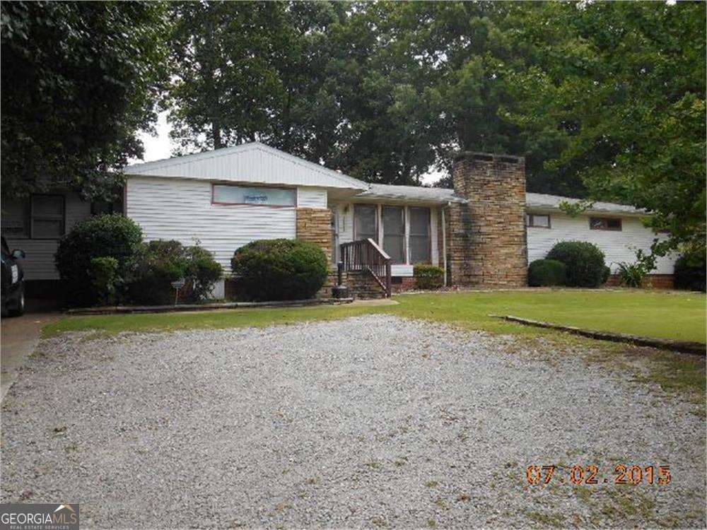 1223 N Park Street Property Photo 1