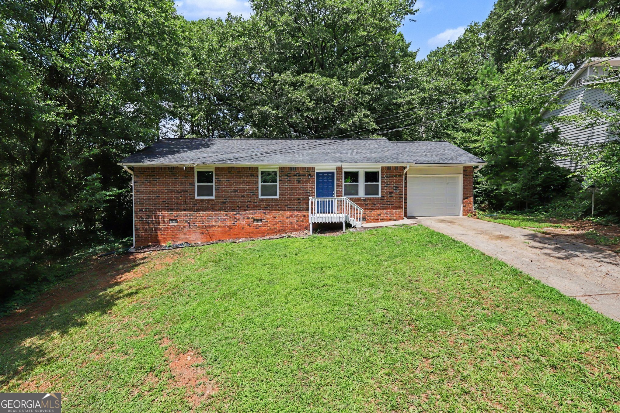 2541 Kelly Lake Drive Property Photo 1