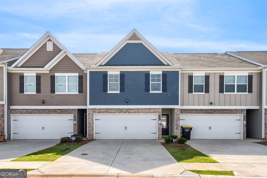 11694 Chatham Drive