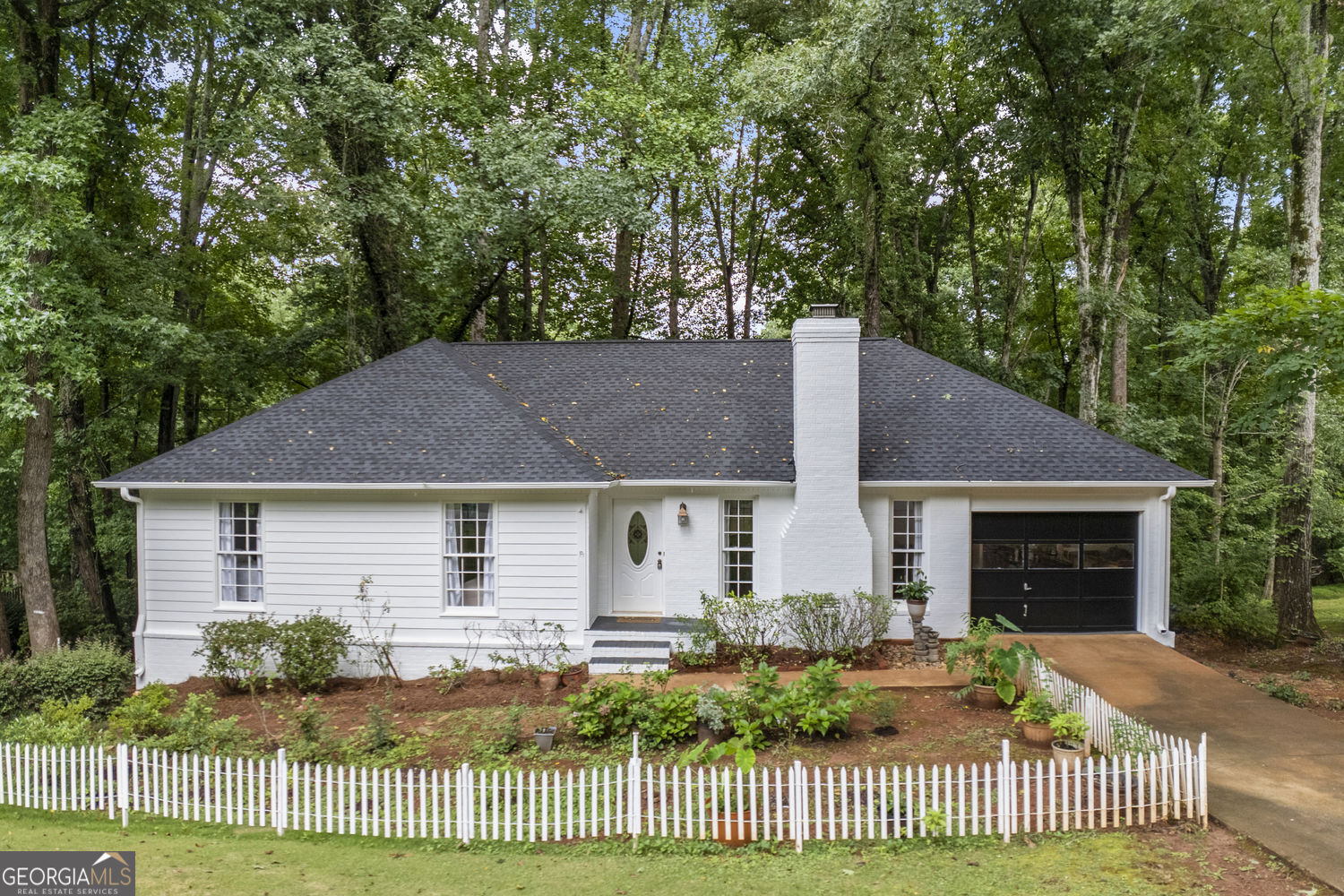 375 Brookstone Drive Property Photo 1