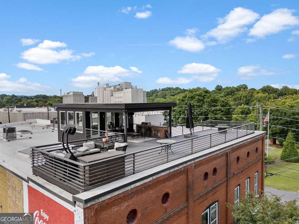 100 Broad Street Property Photo 6