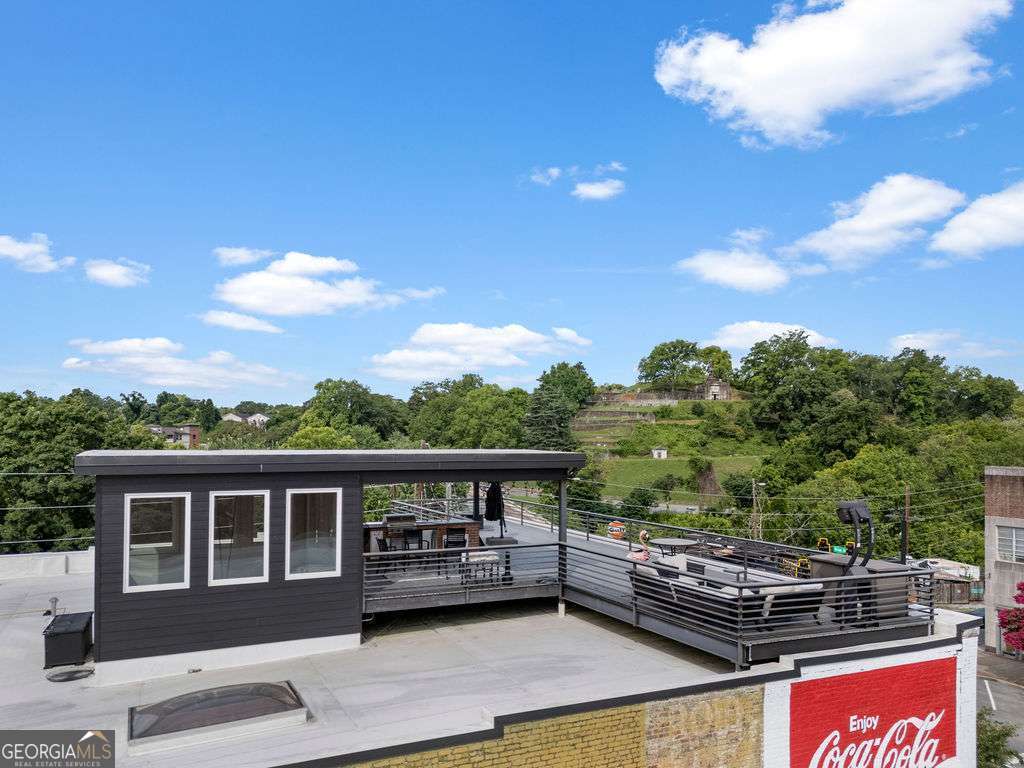 100 Broad Street Property Photo 17